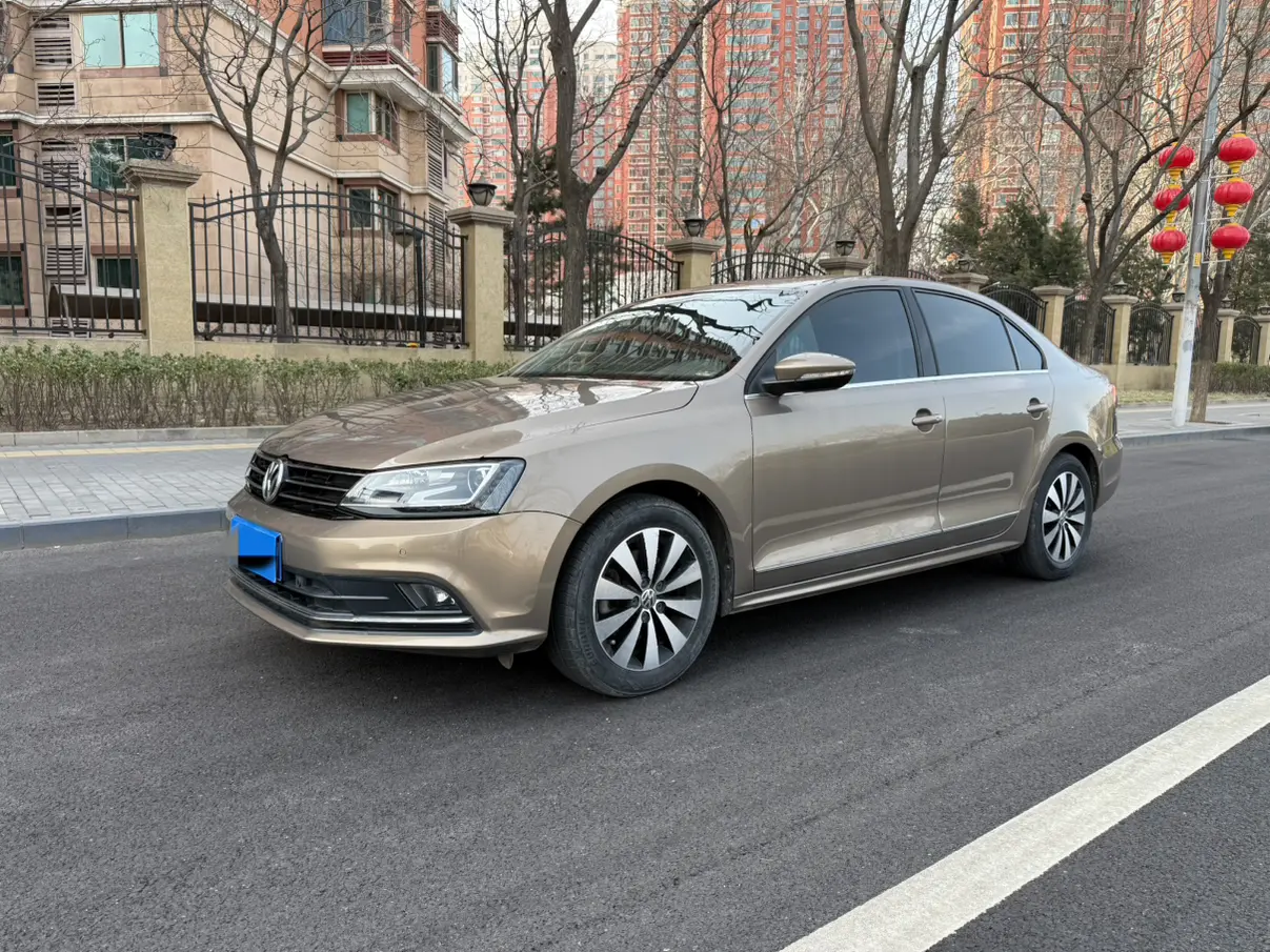 Volkswagen Sagitar