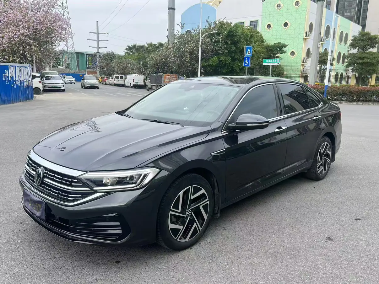 Volkswagen Sagitar