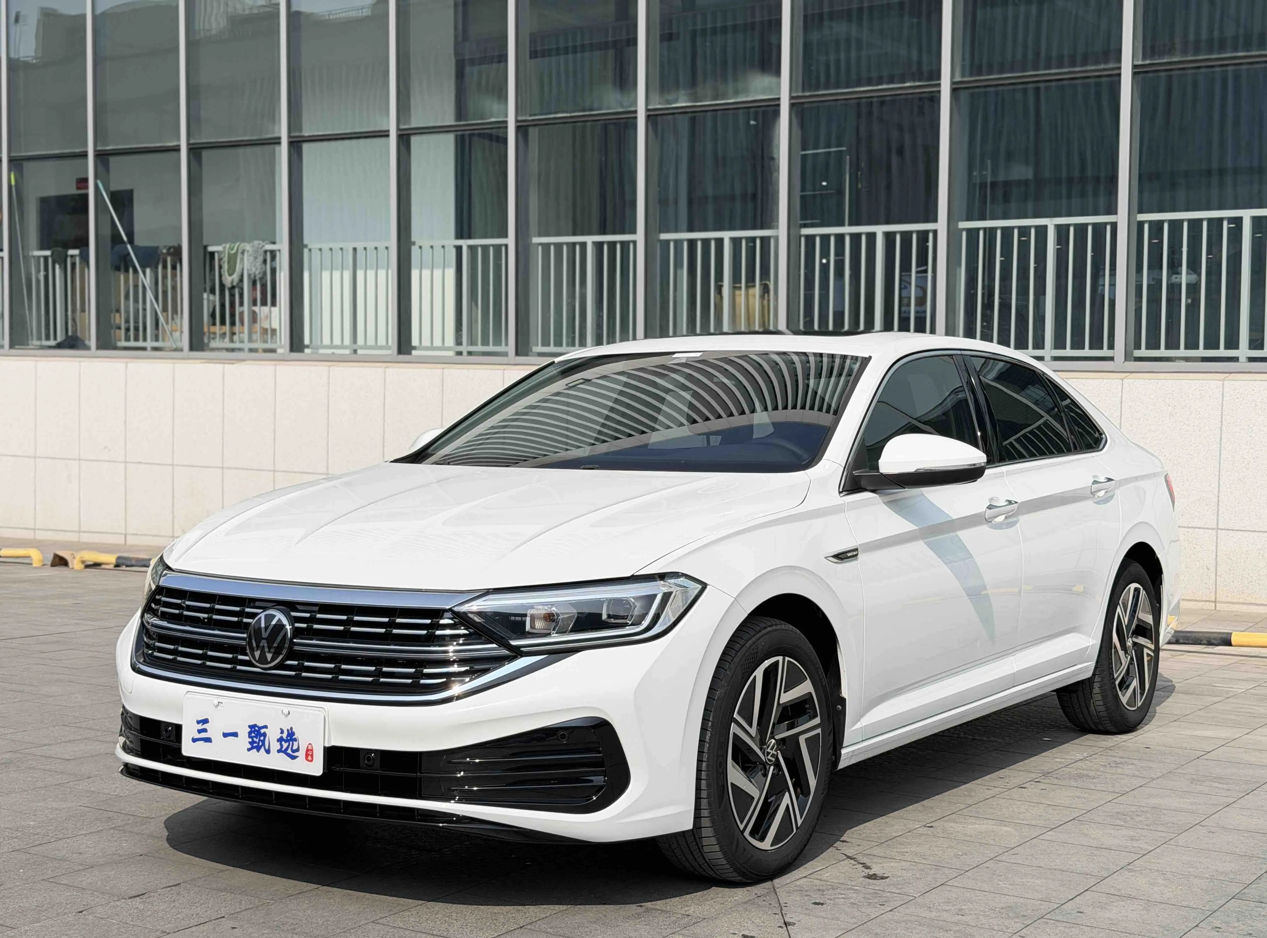 Volkswagen Sagitar