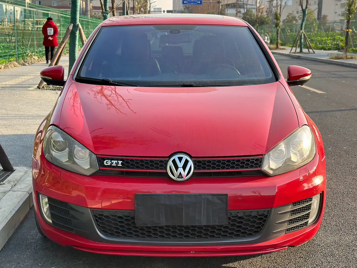 Volkswagen Golf GTI  из Китая