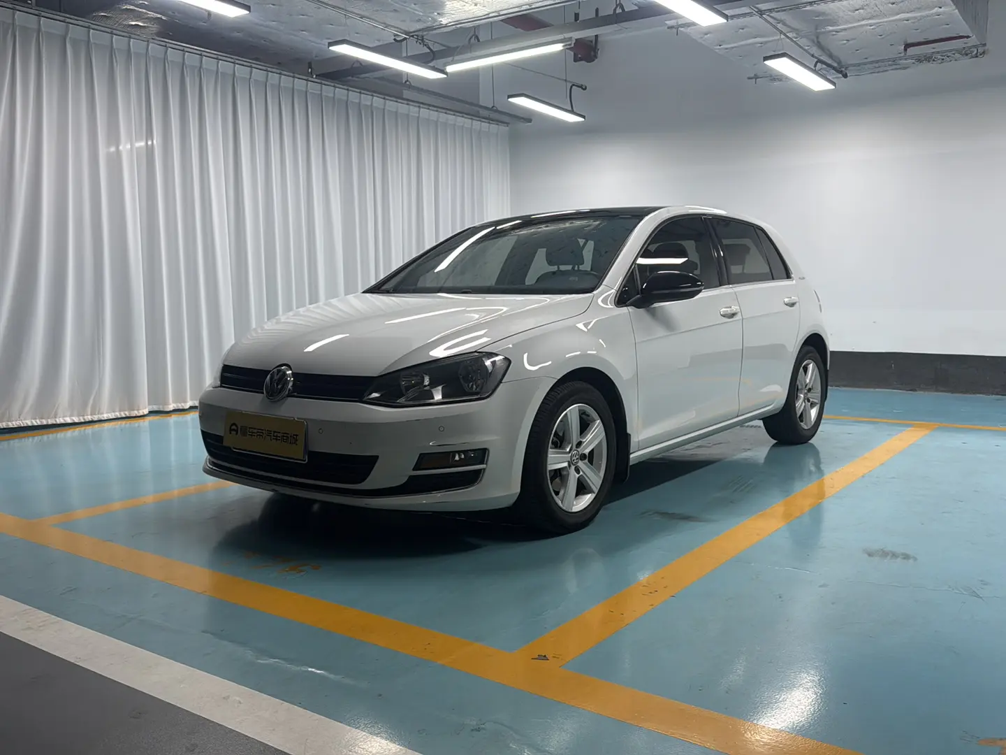 Volkswagen Golf  из Китая