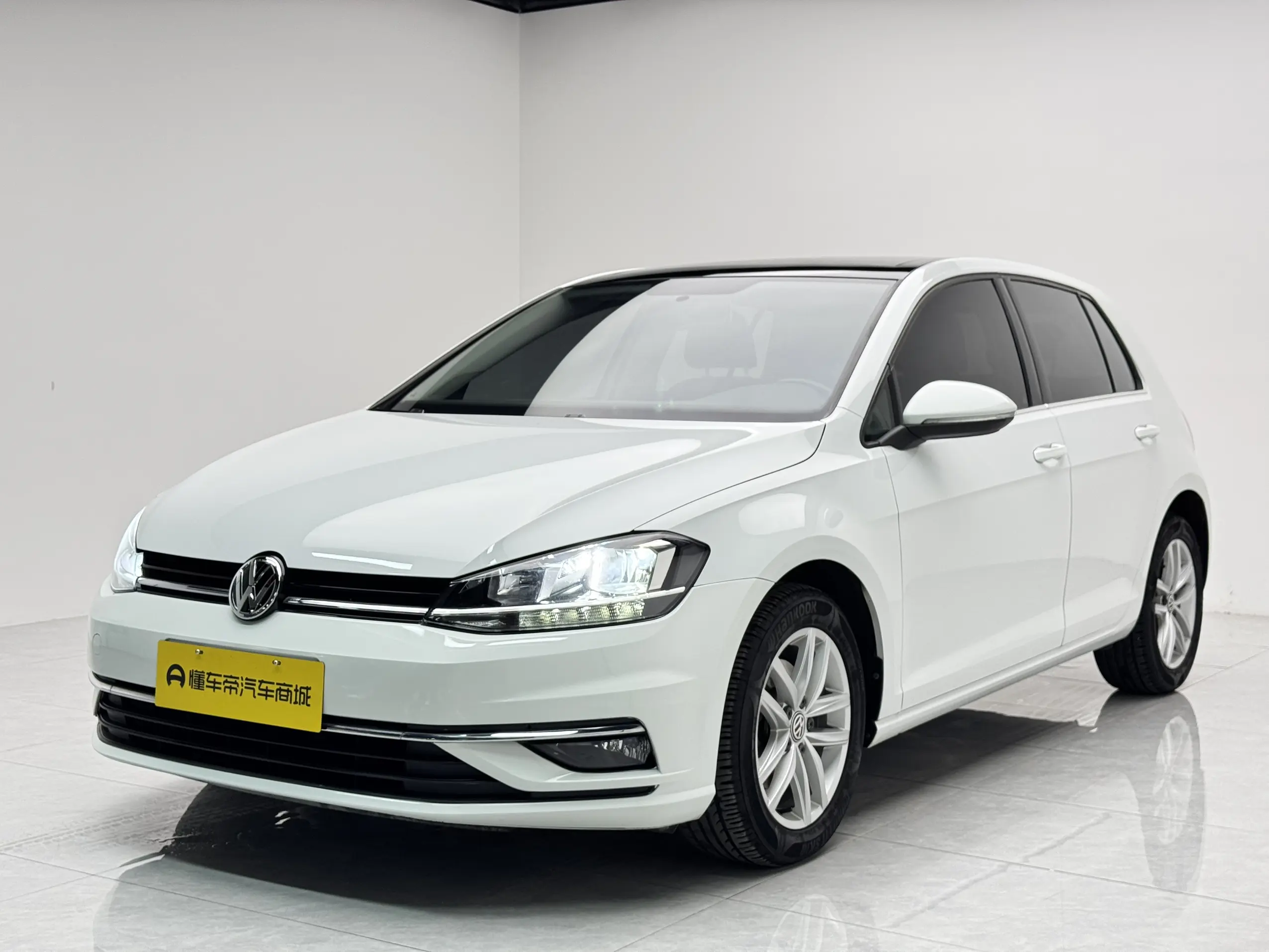 Volkswagen Golf  из Китая