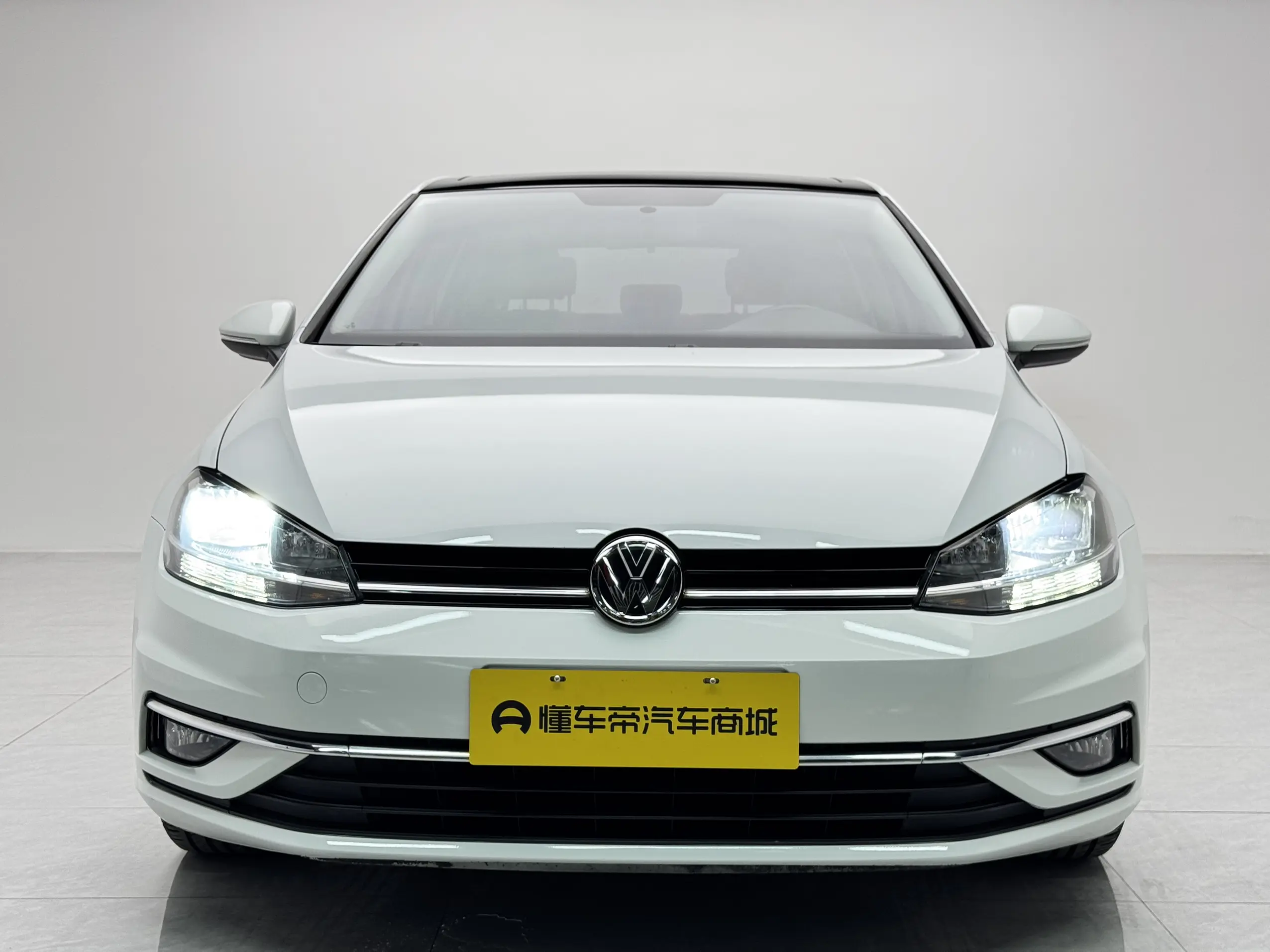 Volkswagen Golf  из Китая