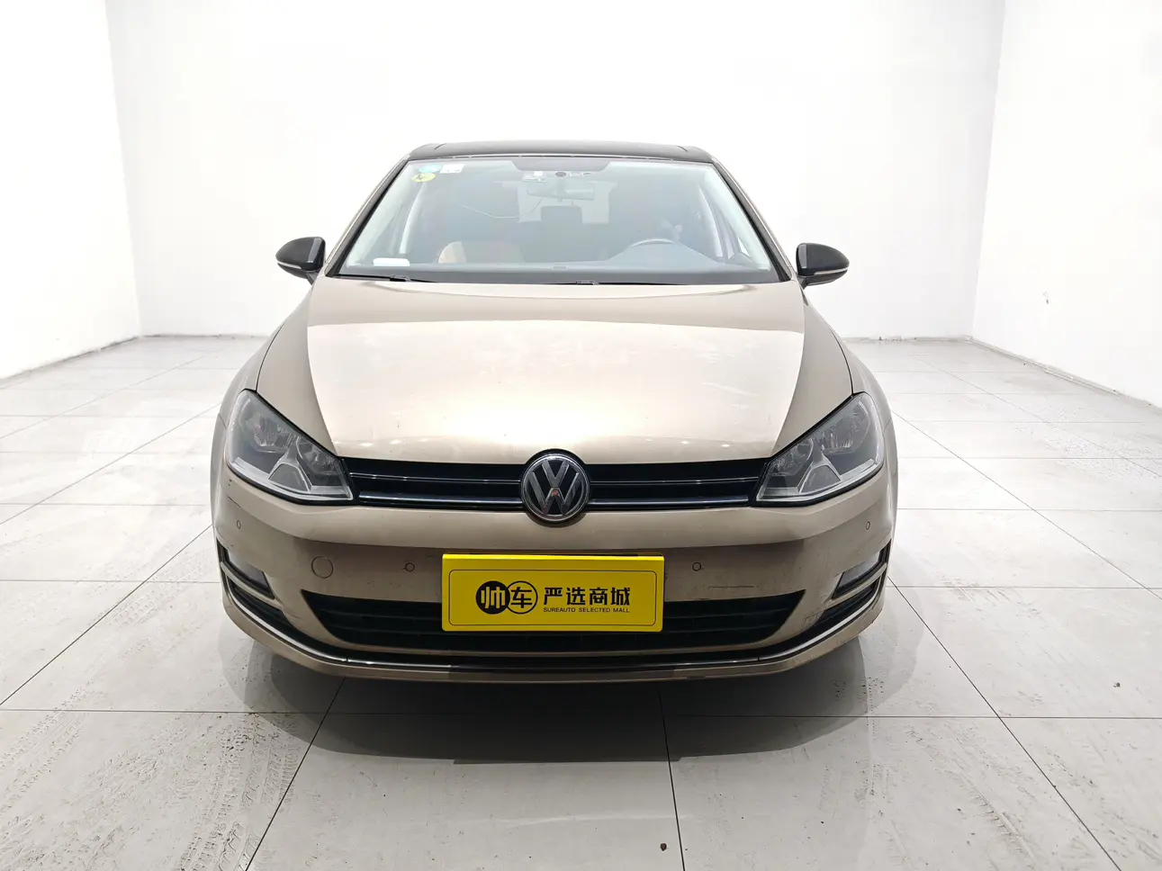 Volkswagen Golf  из Китая