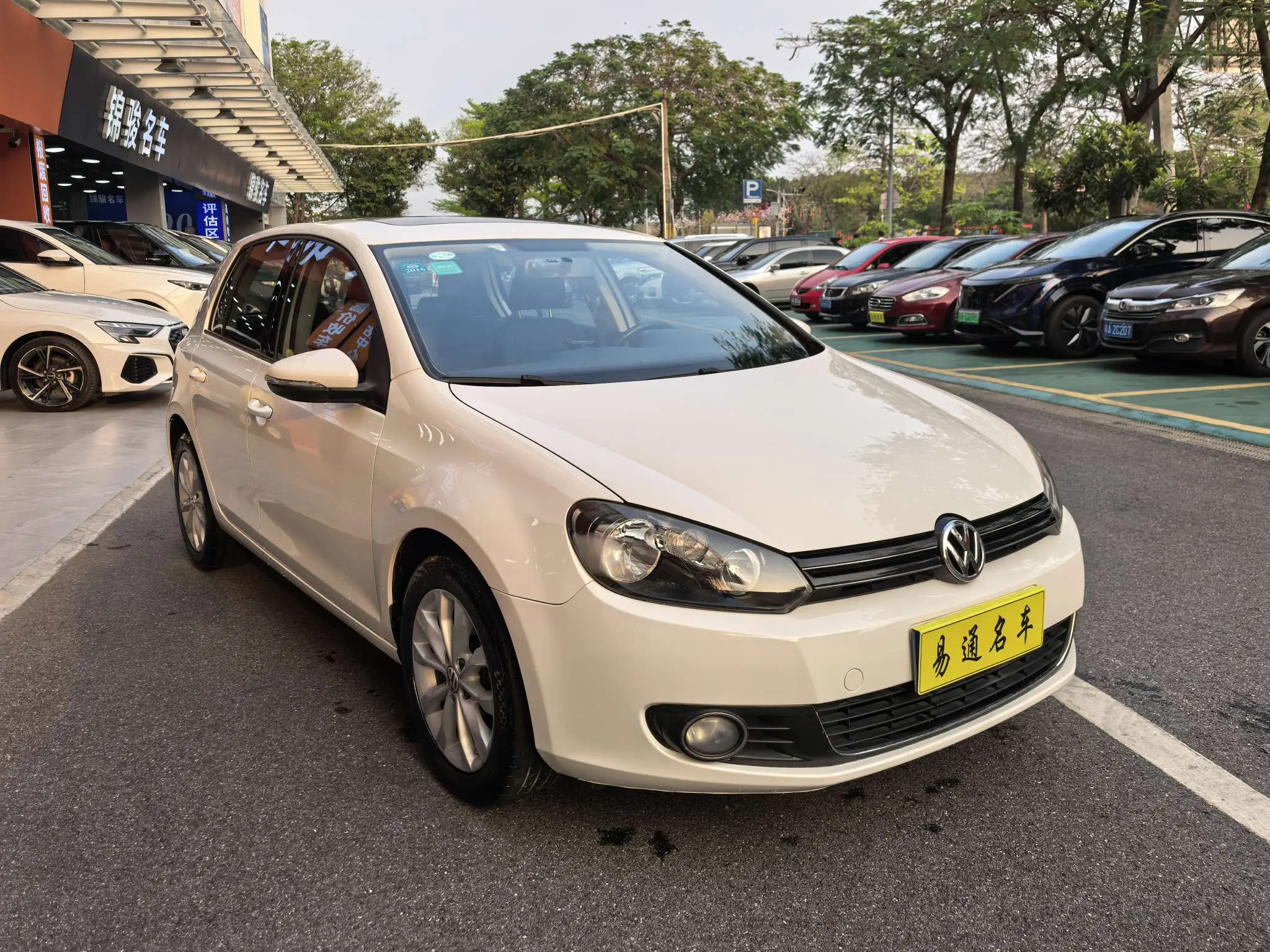 Volkswagen Golf  из Китая