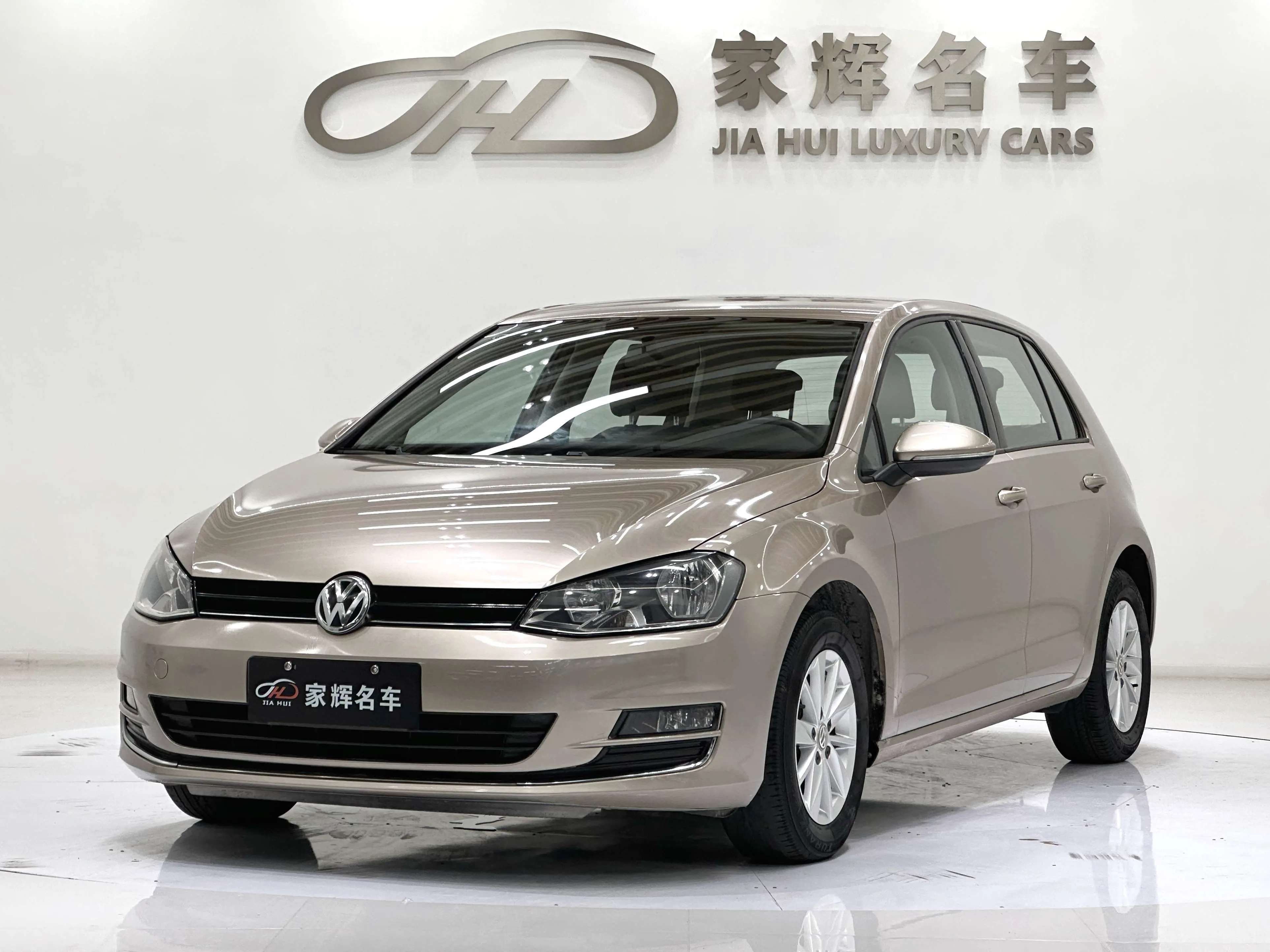 Volkswagen Golf  из Китая