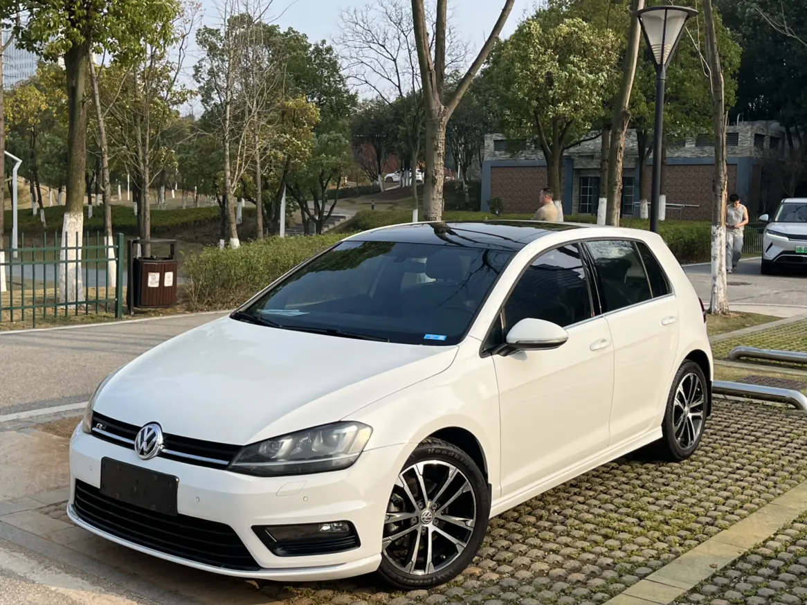 Volkswagen Golf  из Китая