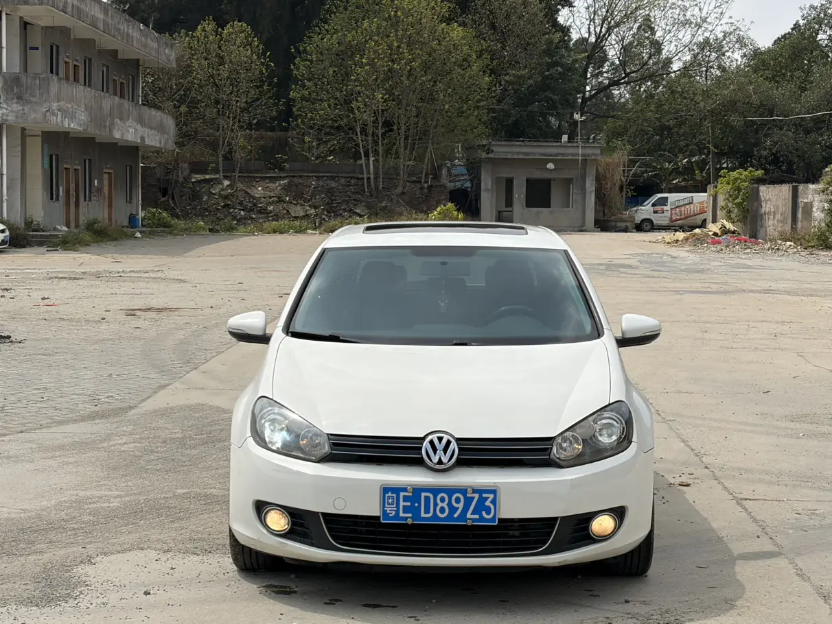 Volkswagen Golf  из Китая