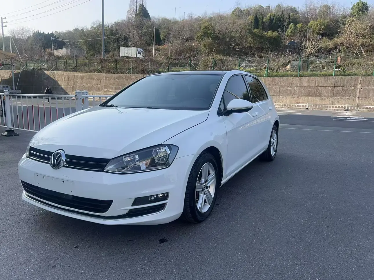 Volkswagen Golf  из Китая