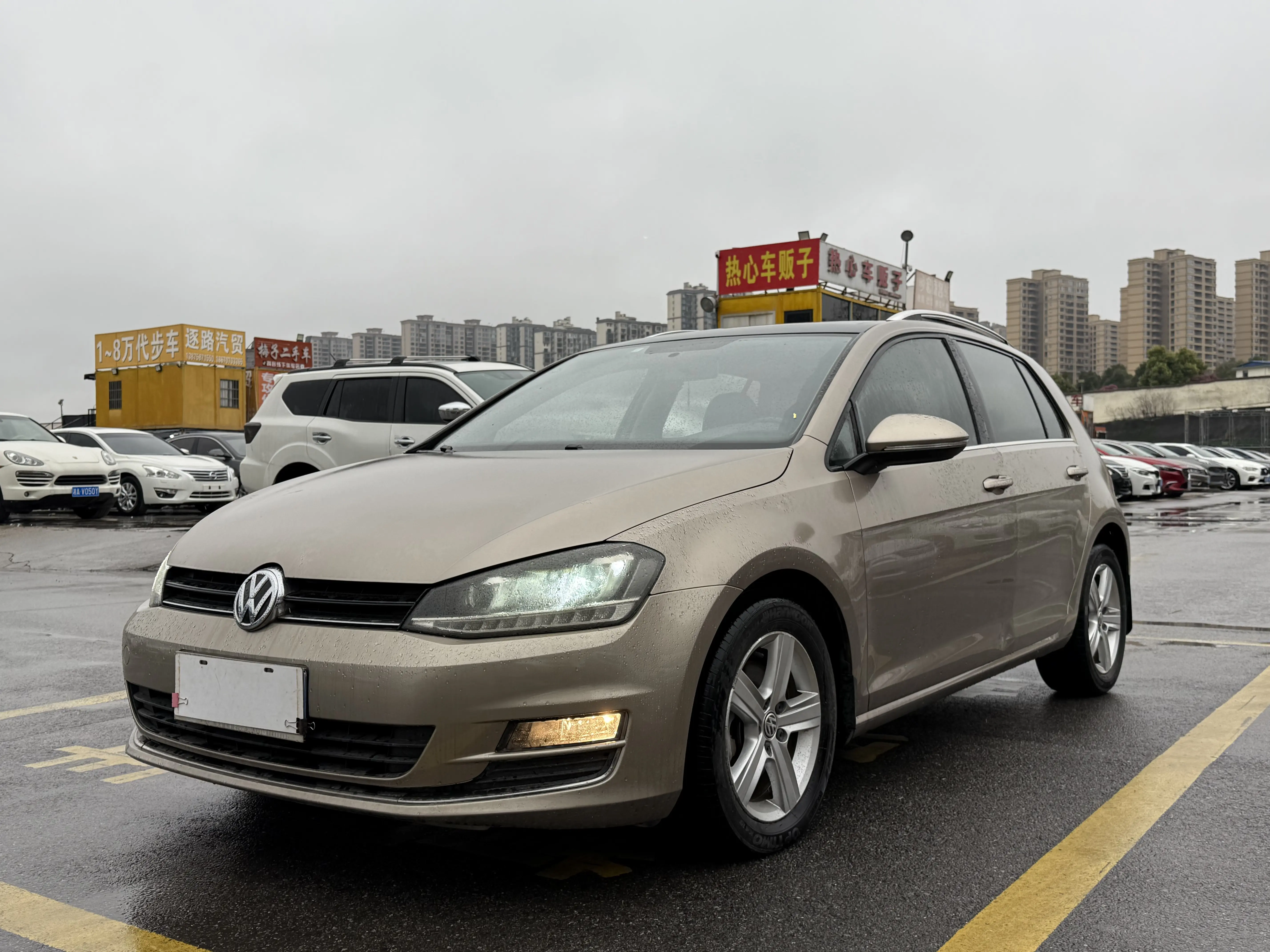 Volkswagen Golf  из Китая