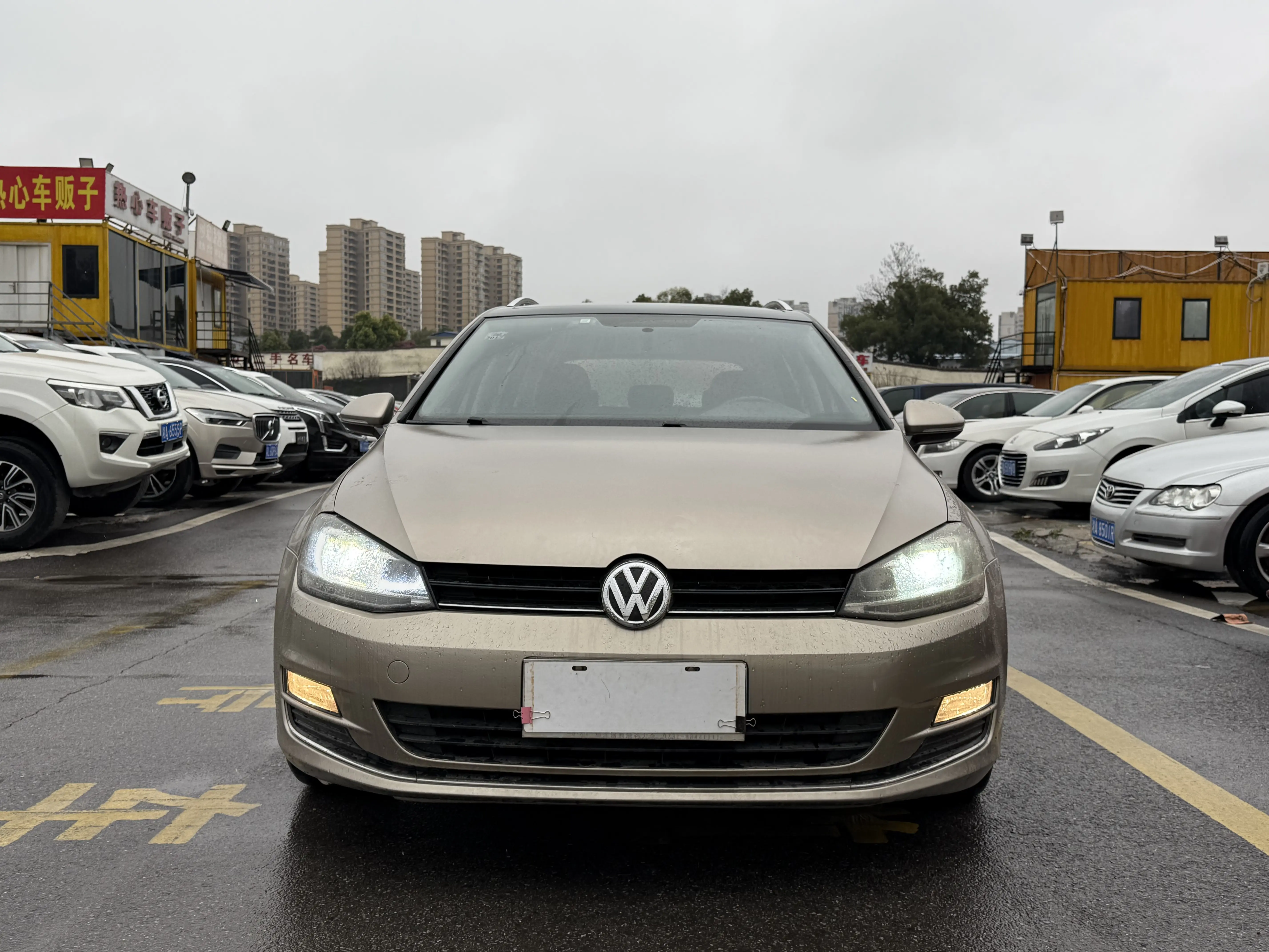 Volkswagen Golf  из Китая