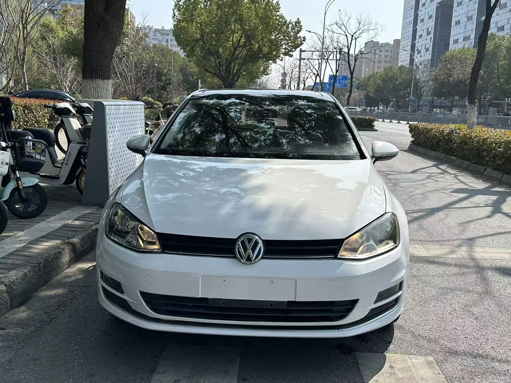 Volkswagen Golf  из Китая