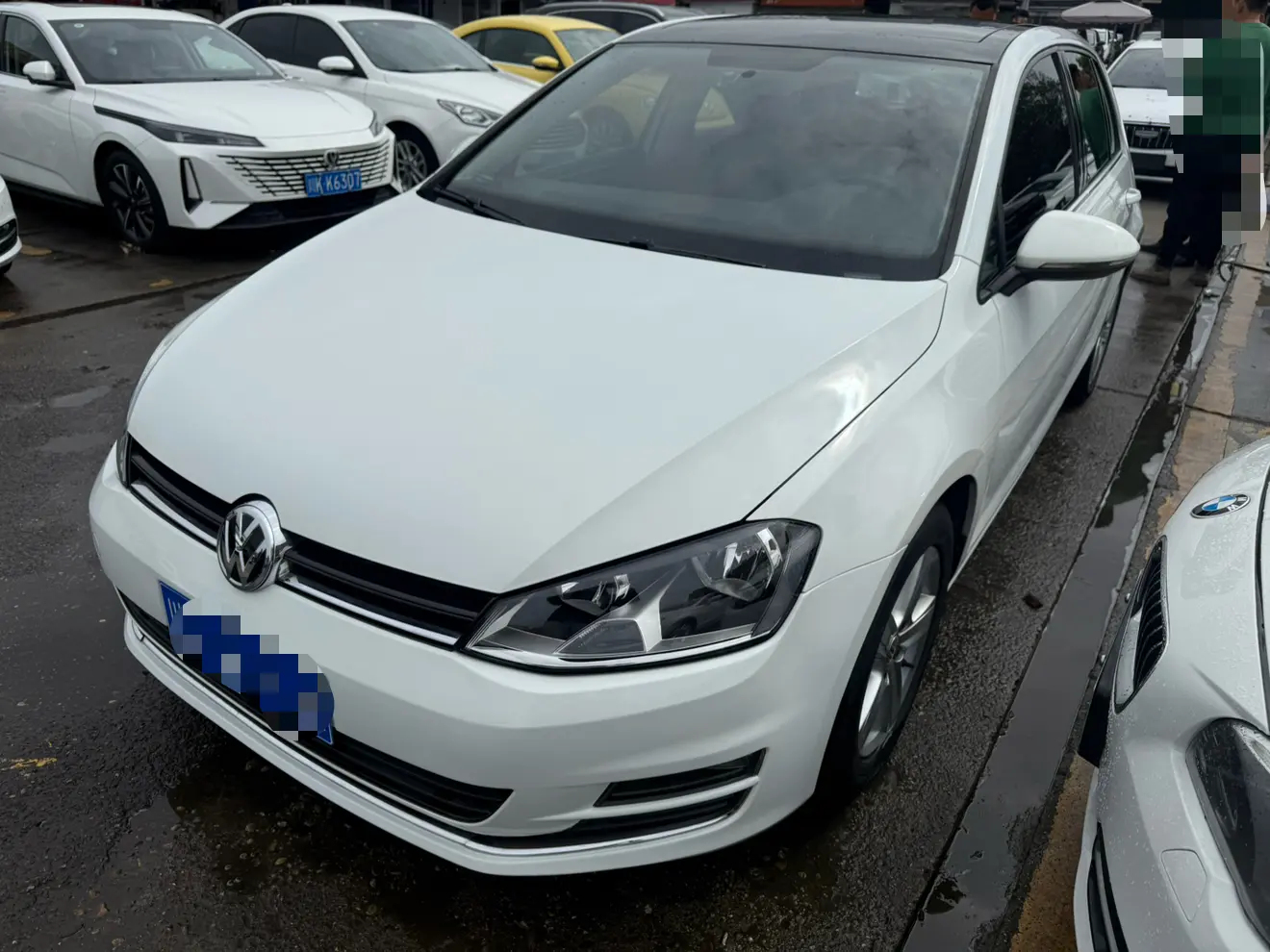Volkswagen Golf  из Китая