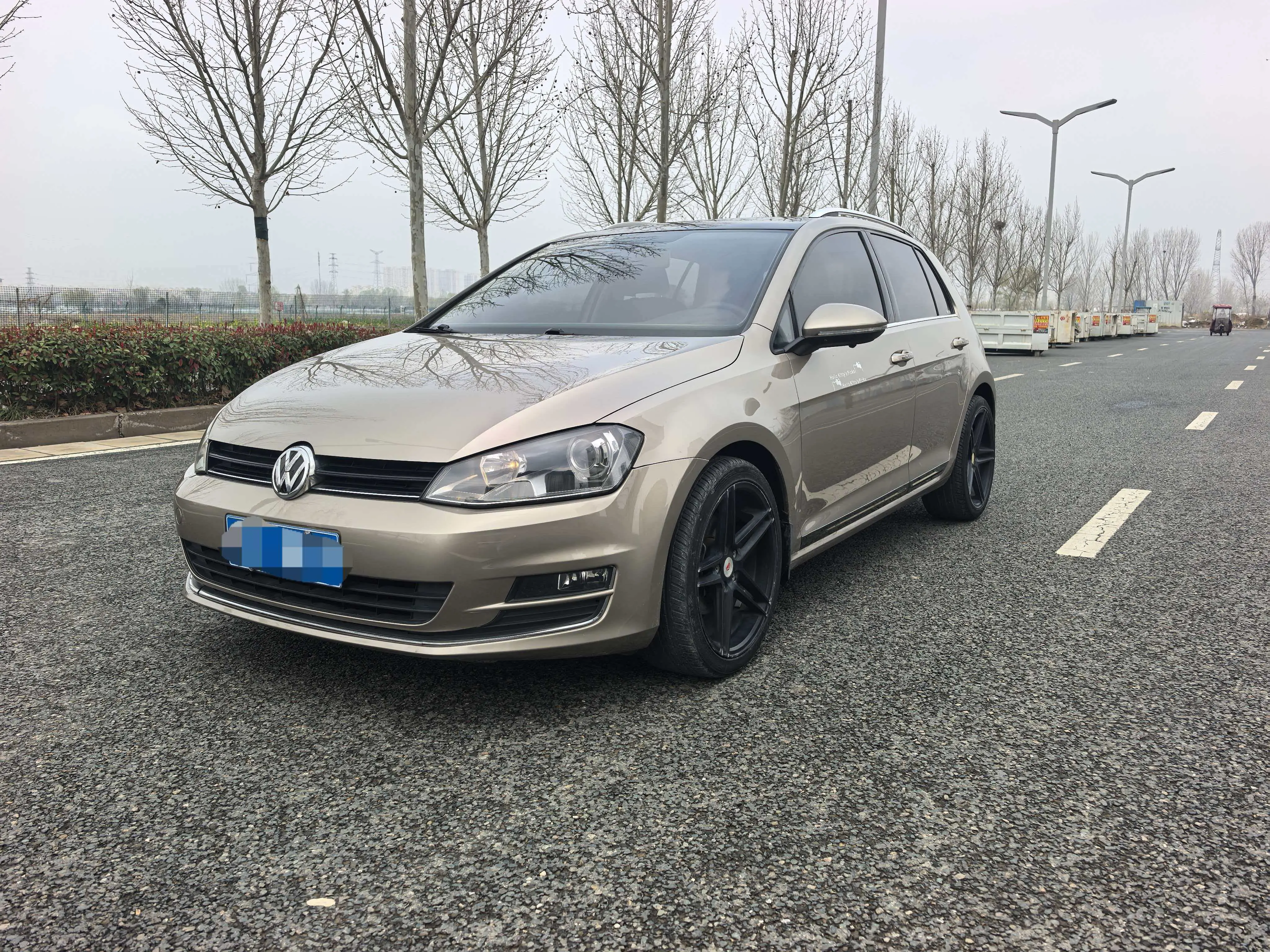 Volkswagen Golf  из Китая