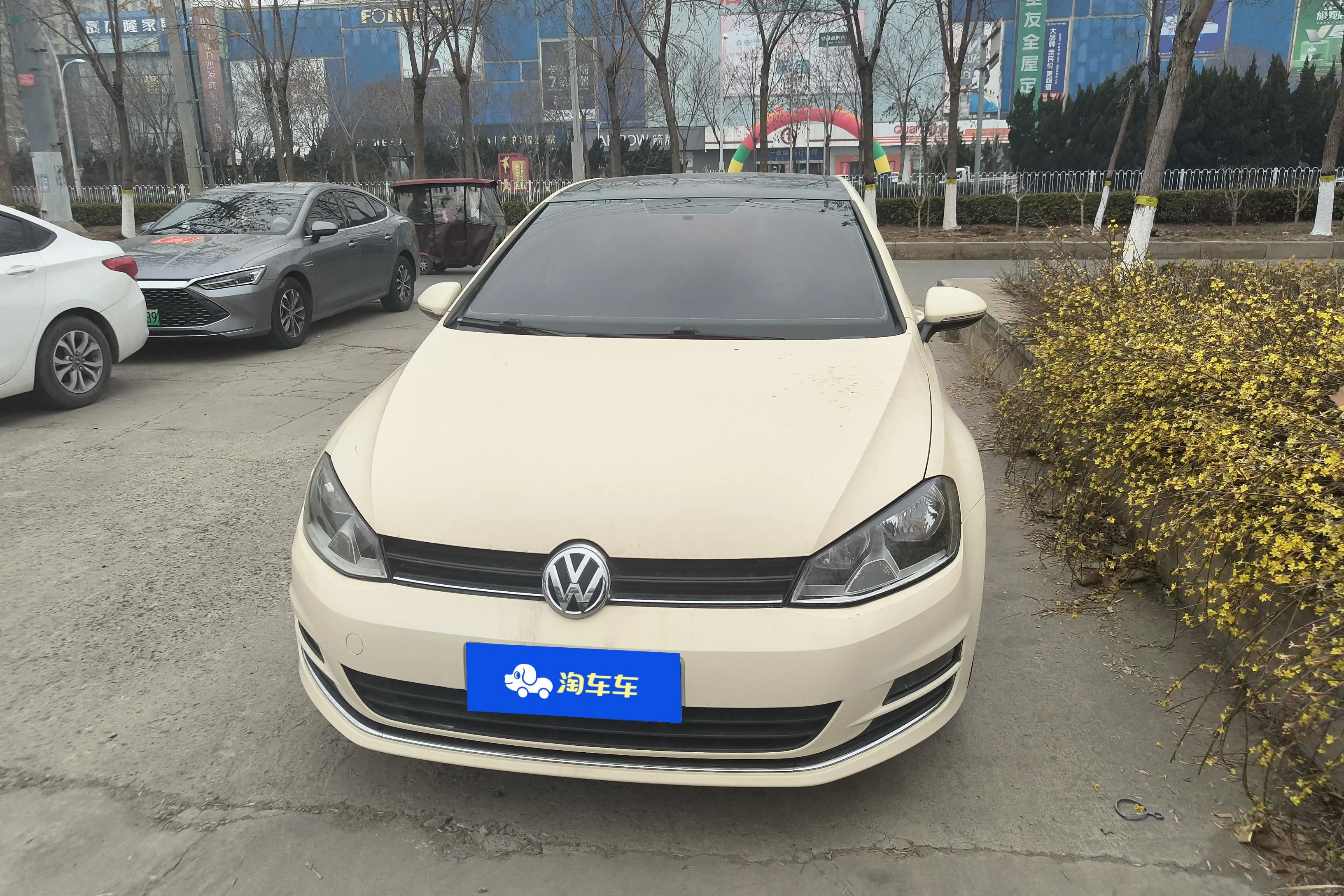 Volkswagen Golf  из Китая