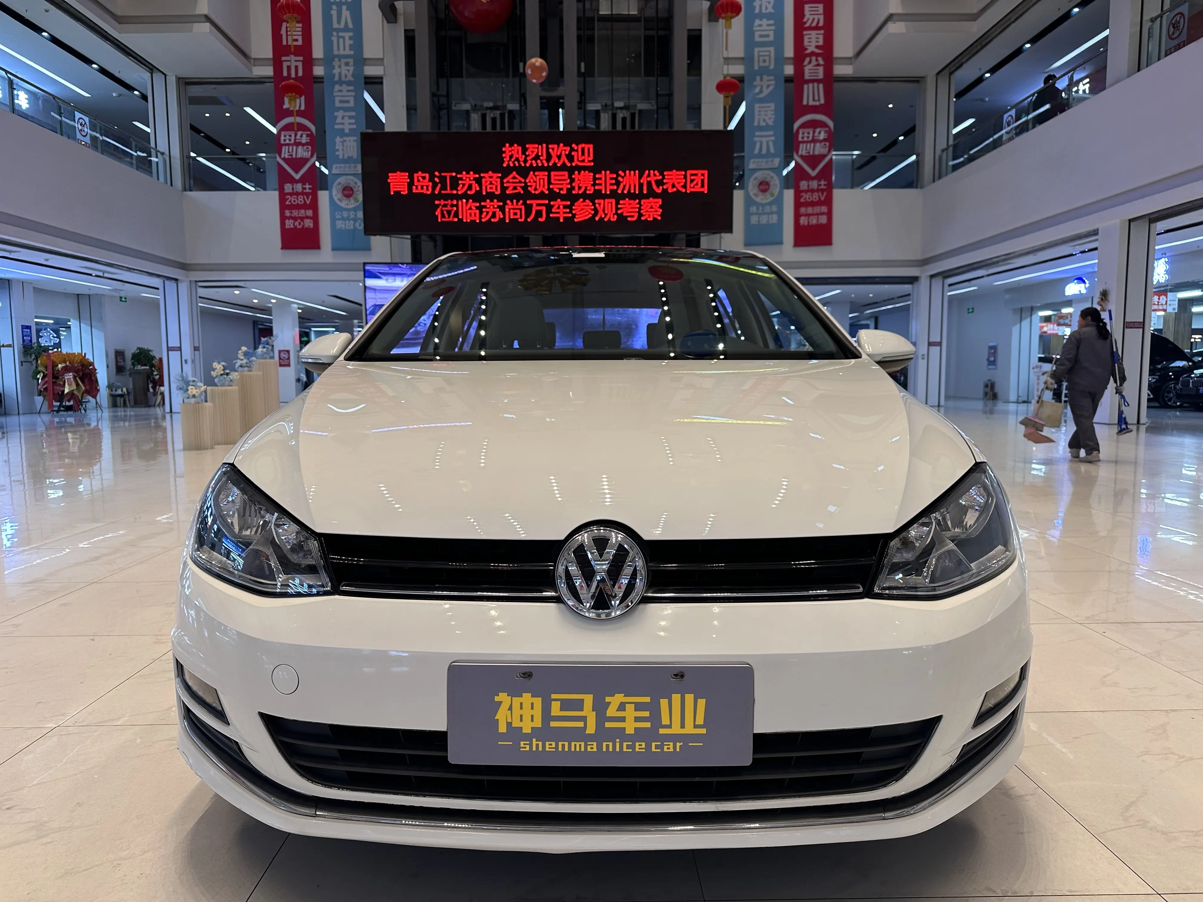 Volkswagen Golf  из Китая