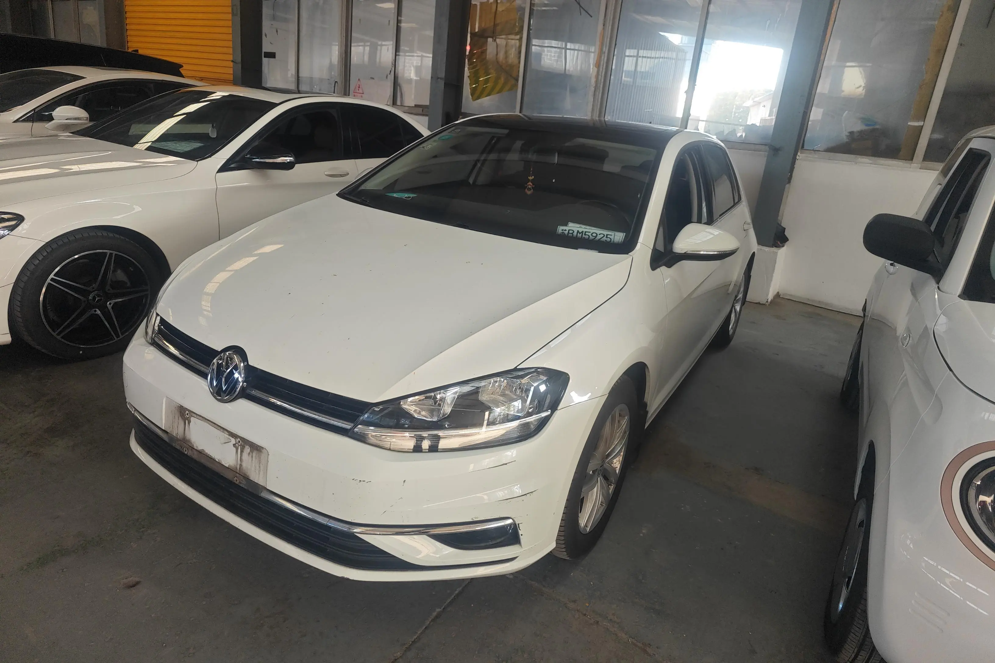 Volkswagen Golf  из Китая