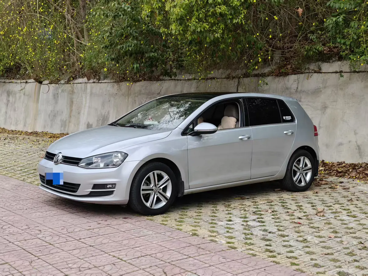 Volkswagen Golf  из Китая