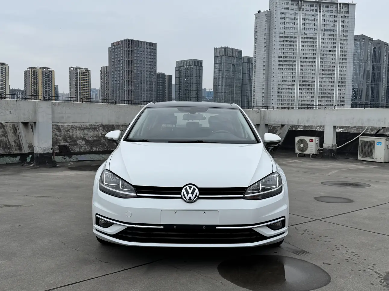 Volkswagen Golf  из Китая