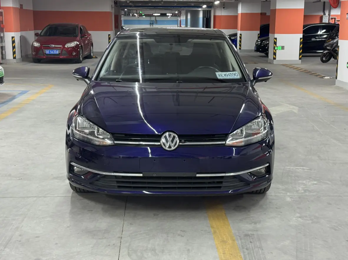 Volkswagen Golf  из Китая