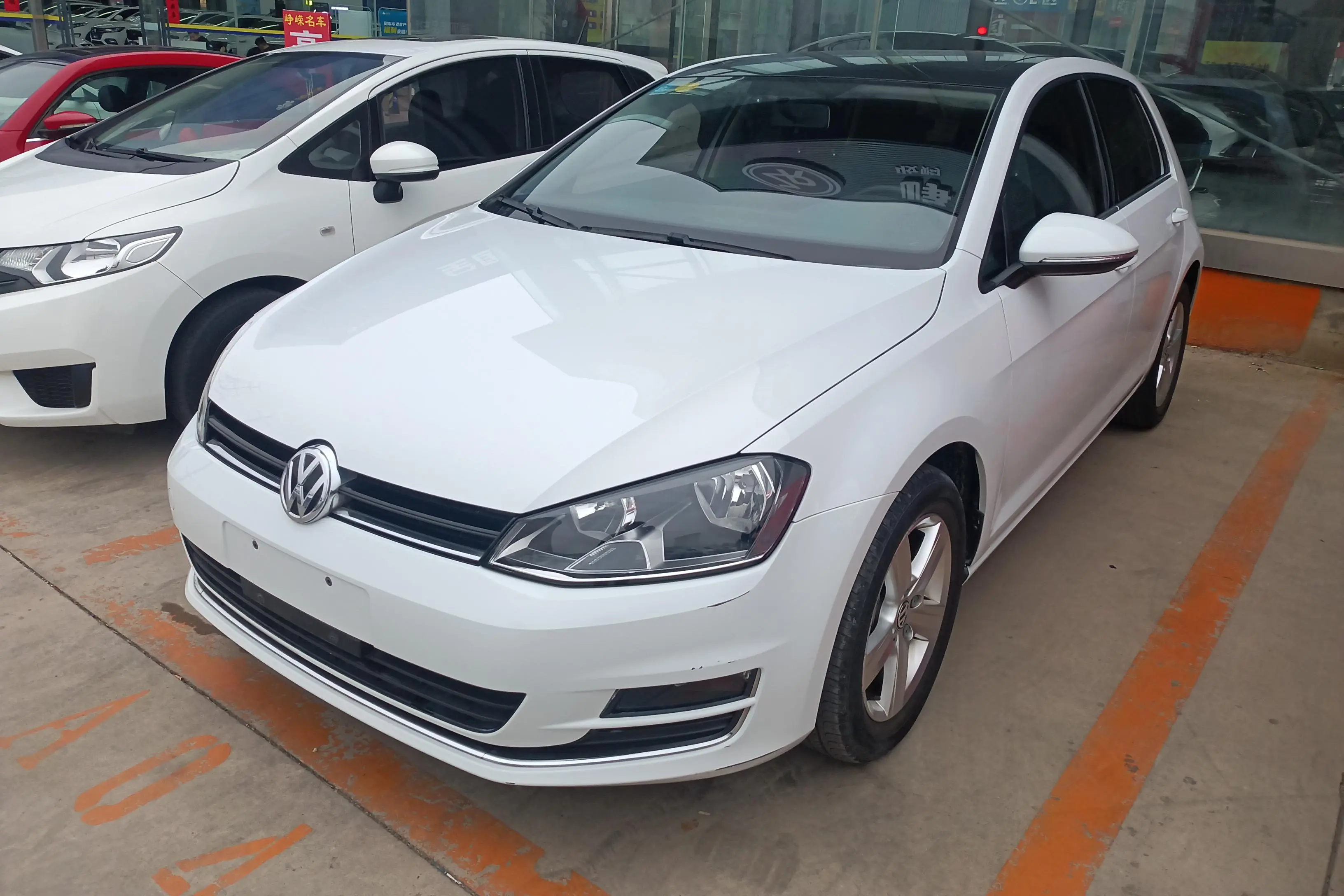 Volkswagen Golf  из Китая
