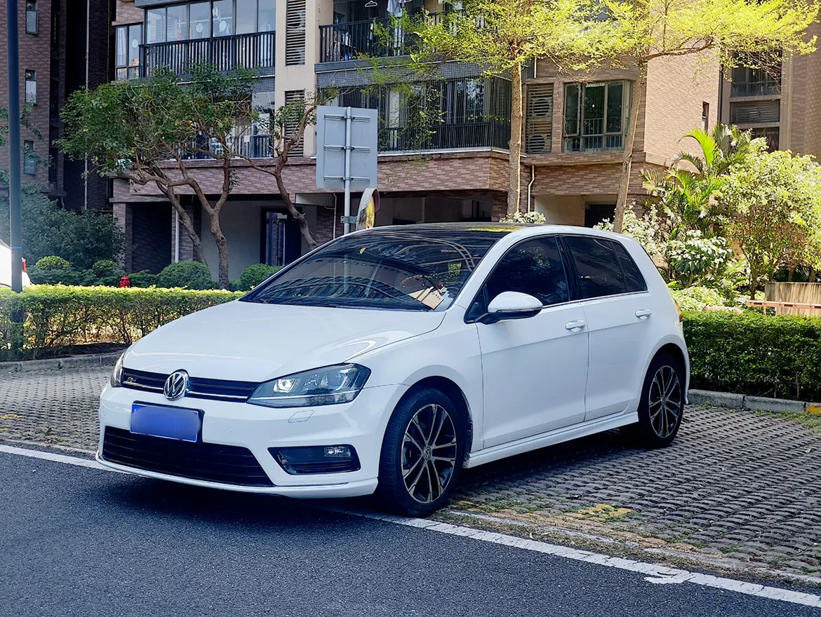 Volkswagen Golf  из Китая