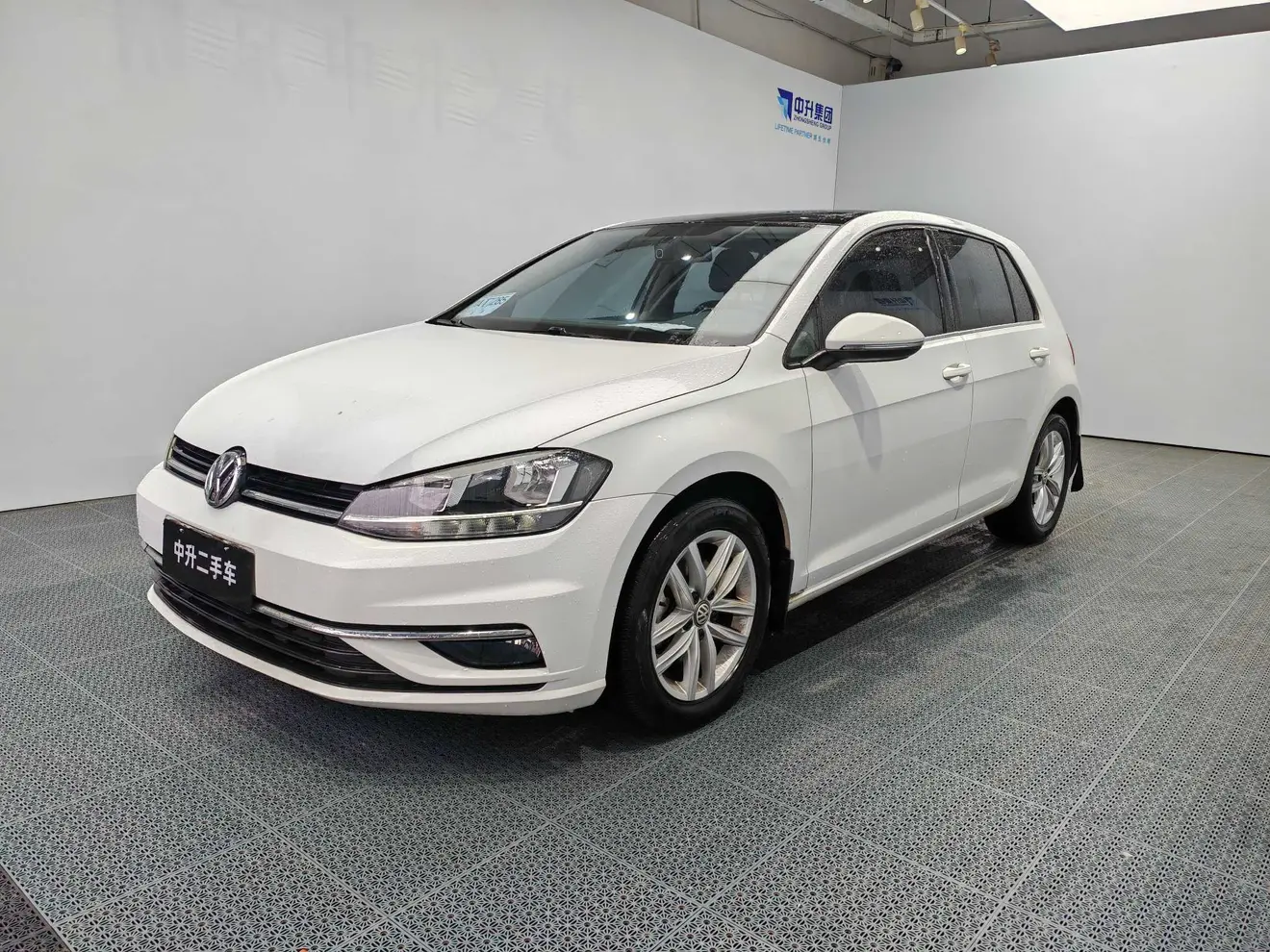 Volkswagen Golf  из Китая