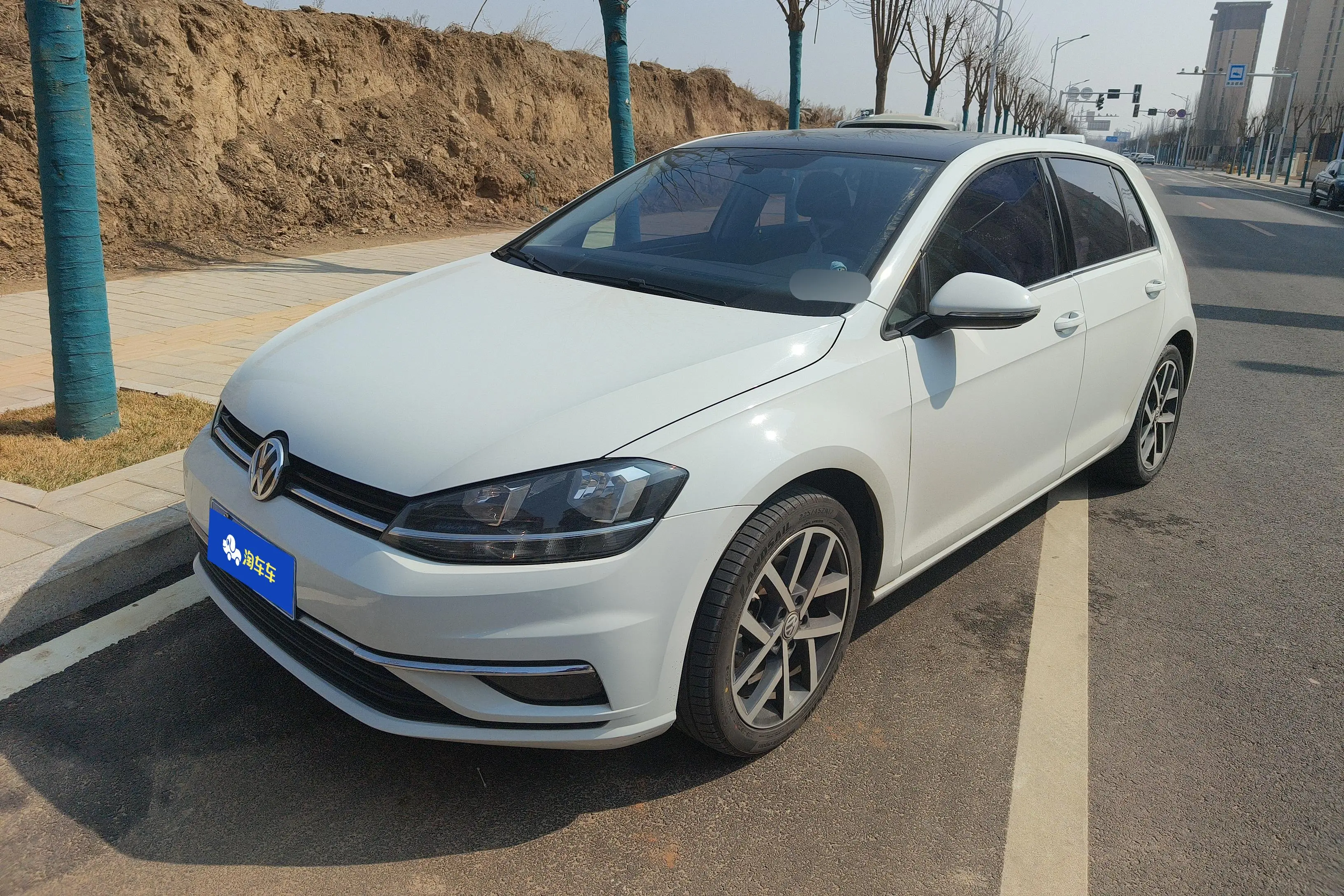 Volkswagen Golf  из Китая
