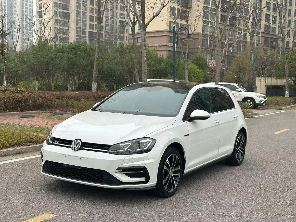 Volkswagen Golf  из Китая