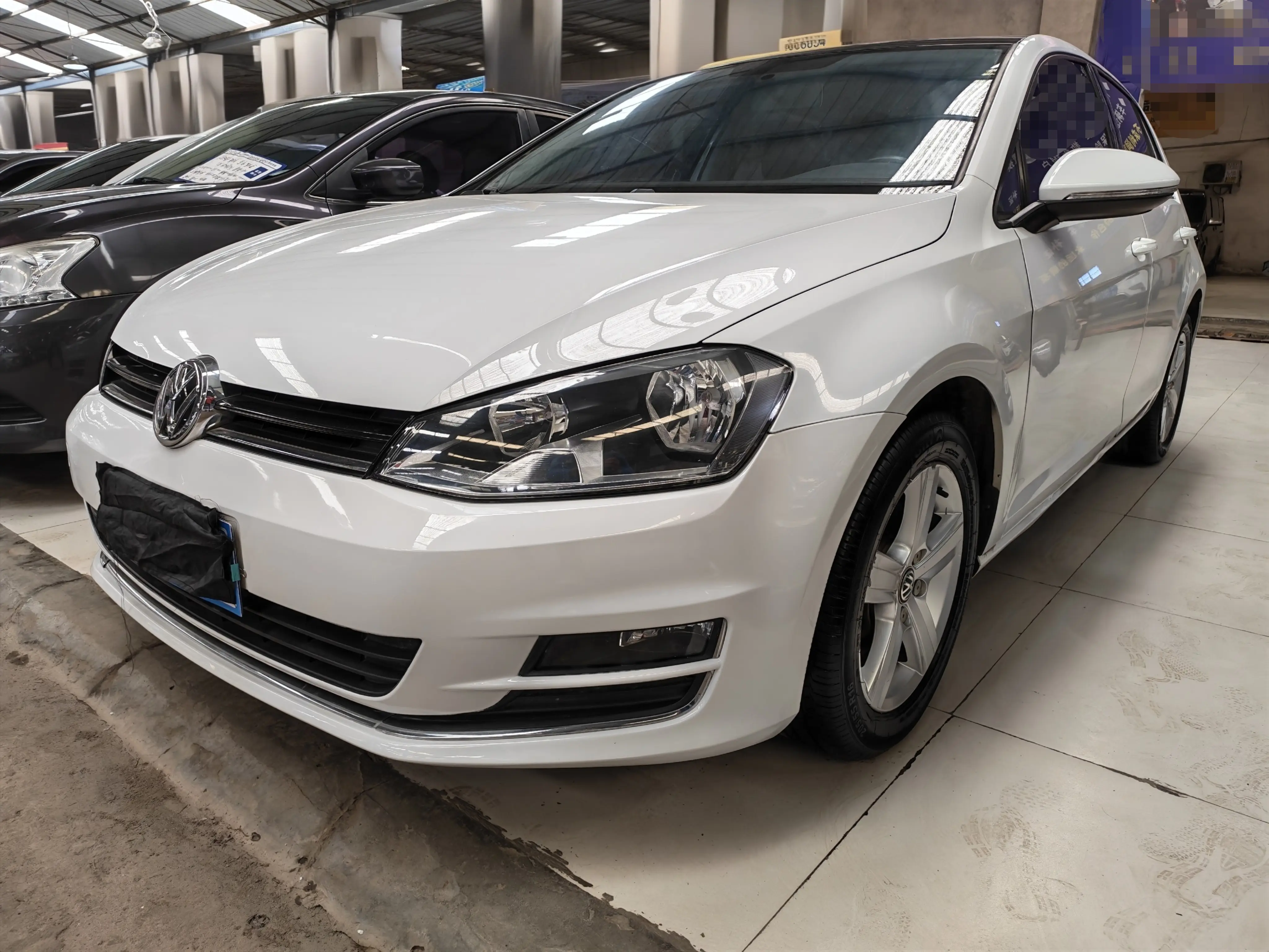 Volkswagen Golf  из Китая