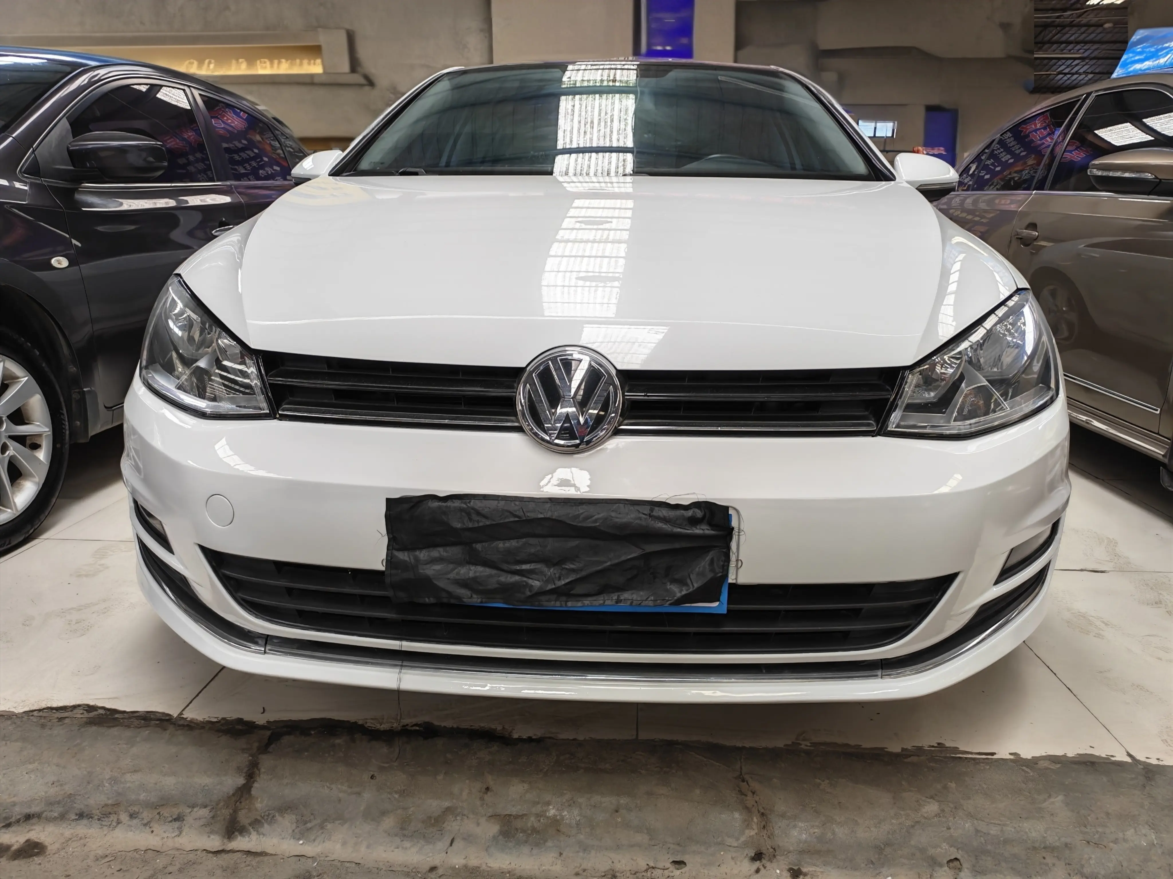 Volkswagen Golf  из Китая