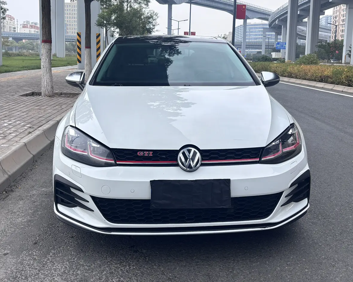 Volkswagen Golf  из Китая