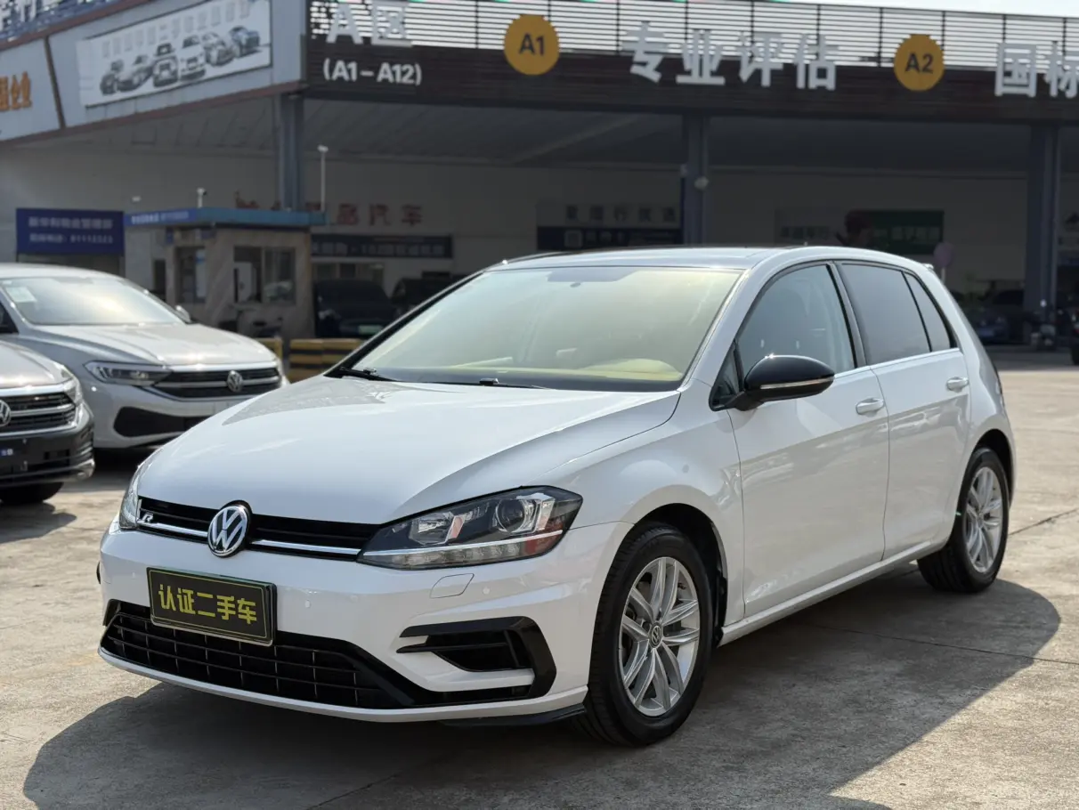 Volkswagen Golf  из Китая