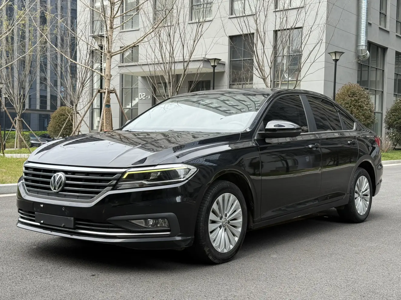 Volkswagen Lavida  из Китая