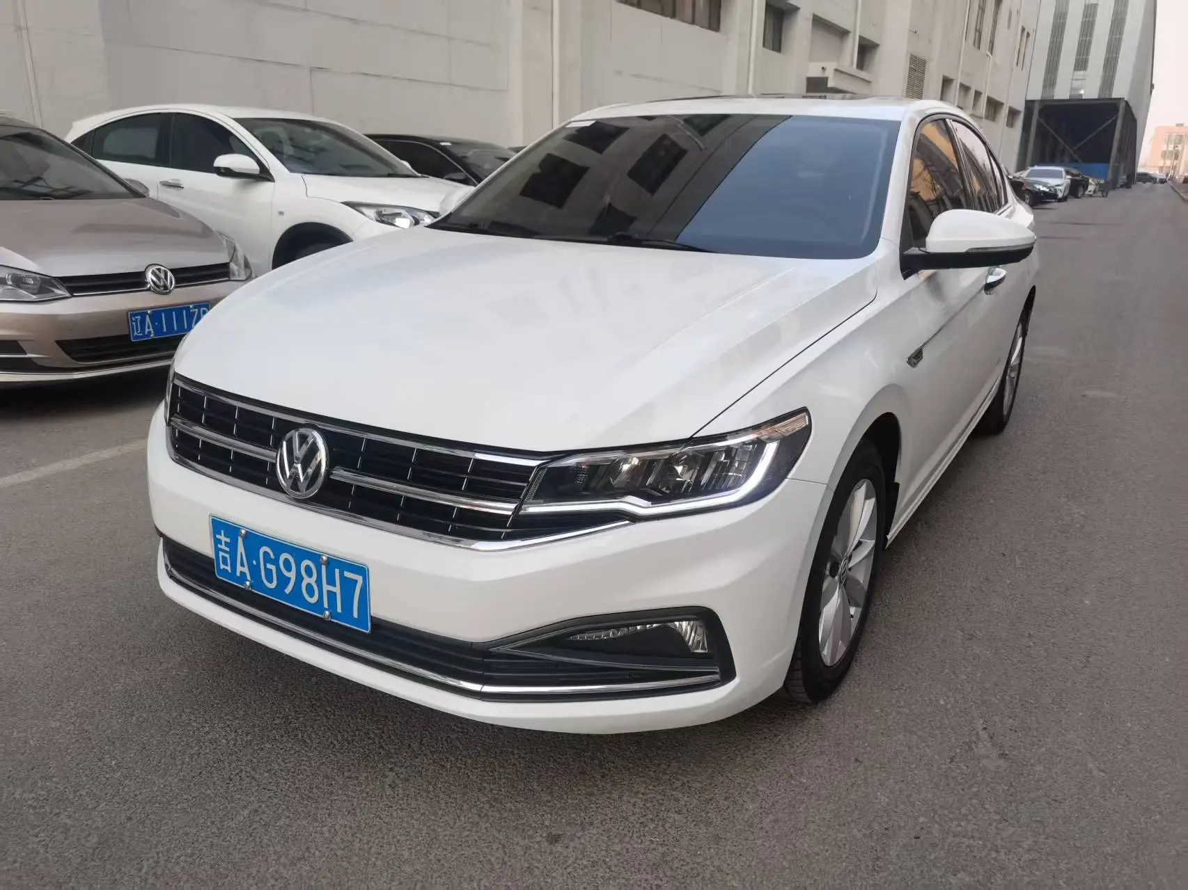 Volkswagen Bora  из Китая