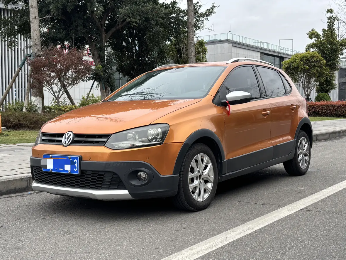 Volkswagen Polo  из Китая