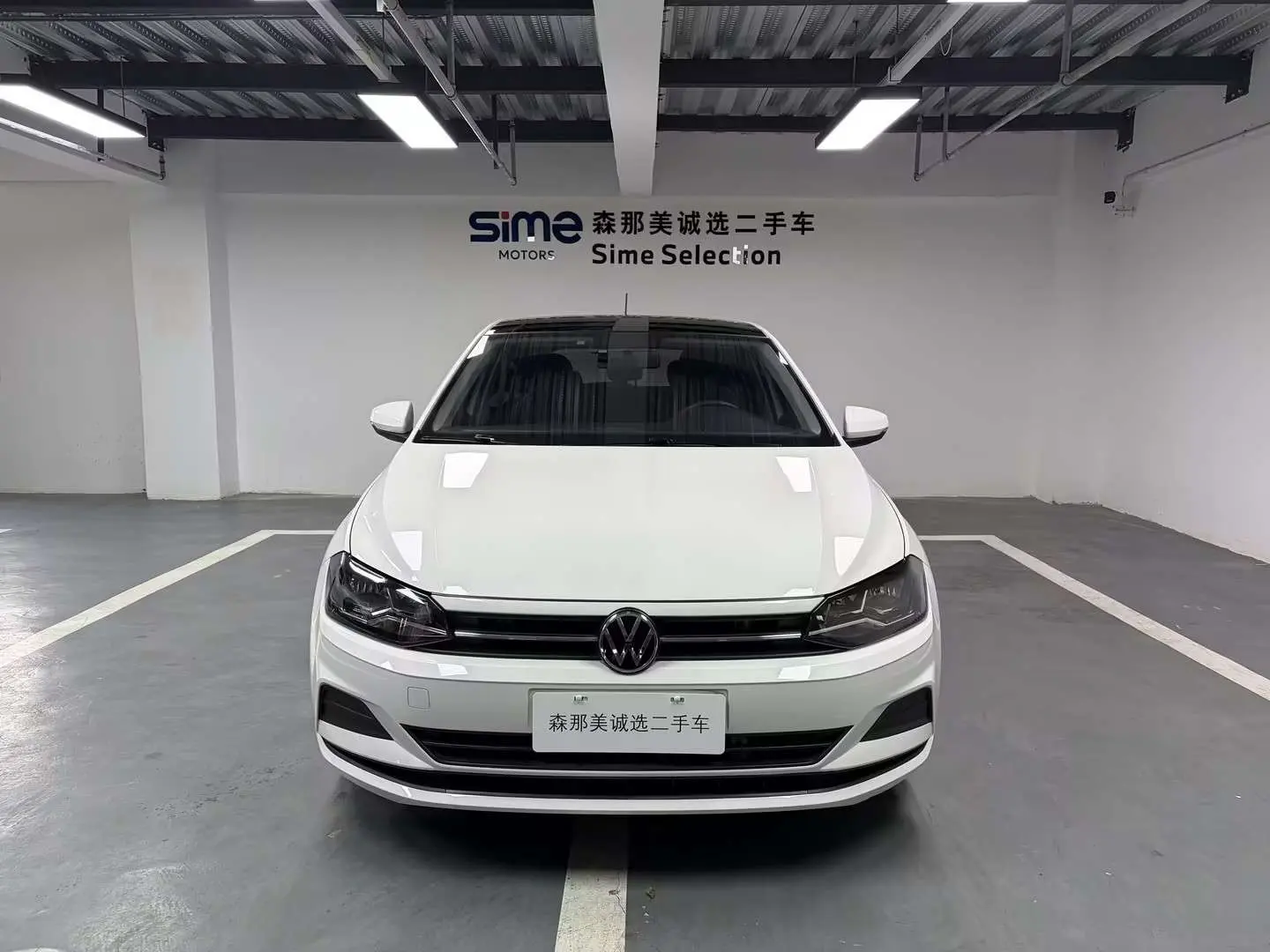 Volkswagen Polo  из Китая