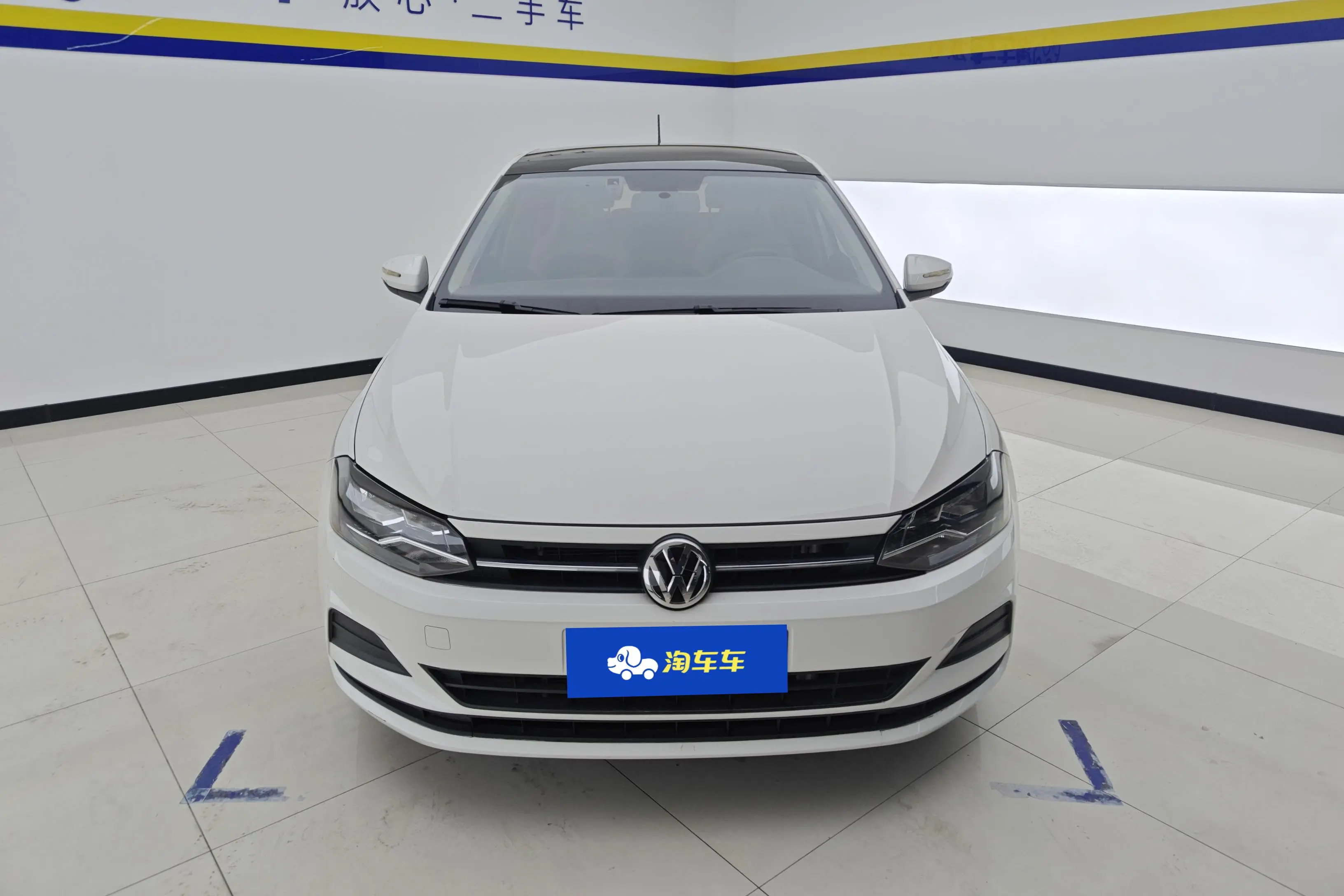 Volkswagen Polo  из Китая