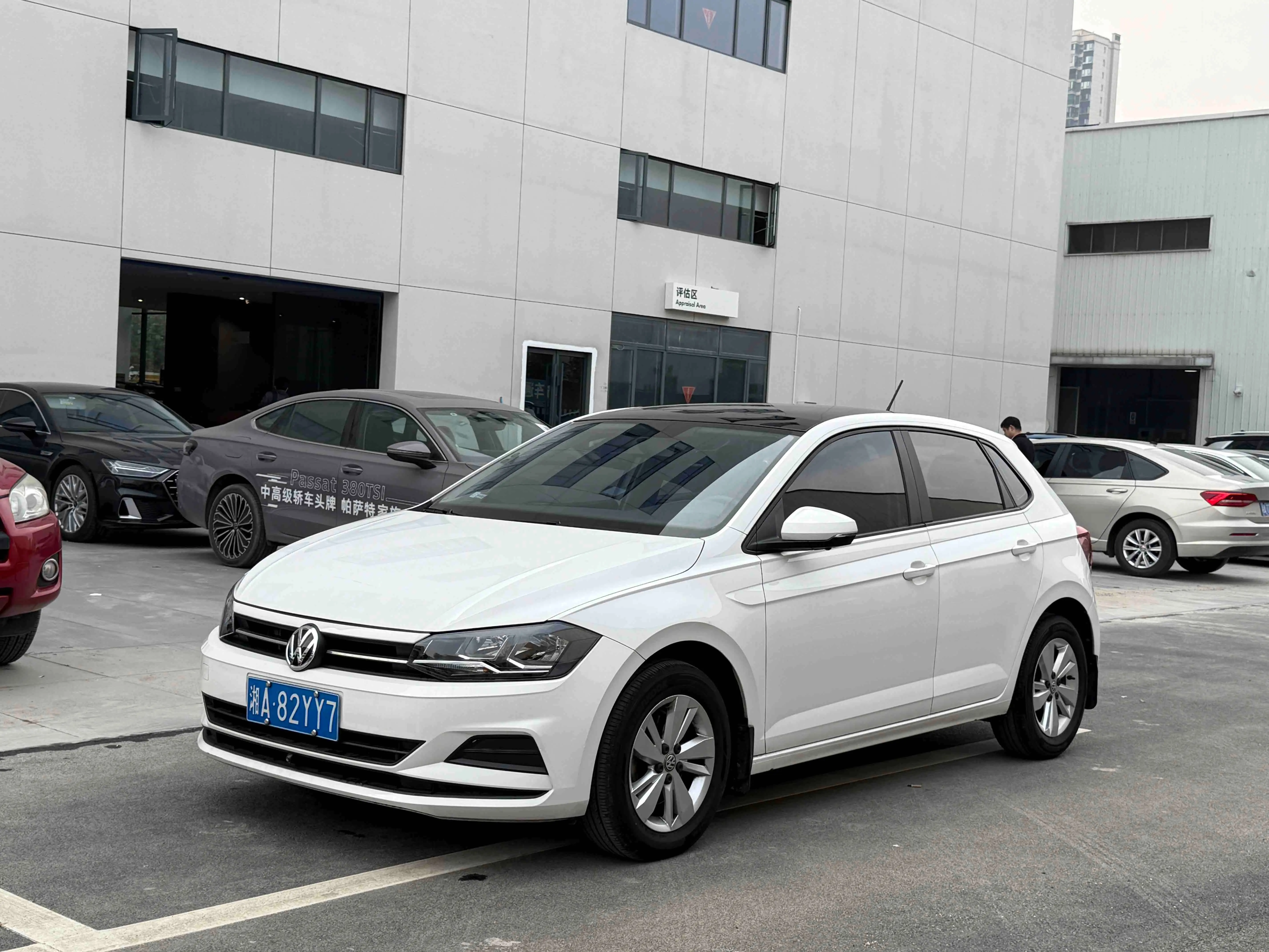 Volkswagen Polo  из Китая
