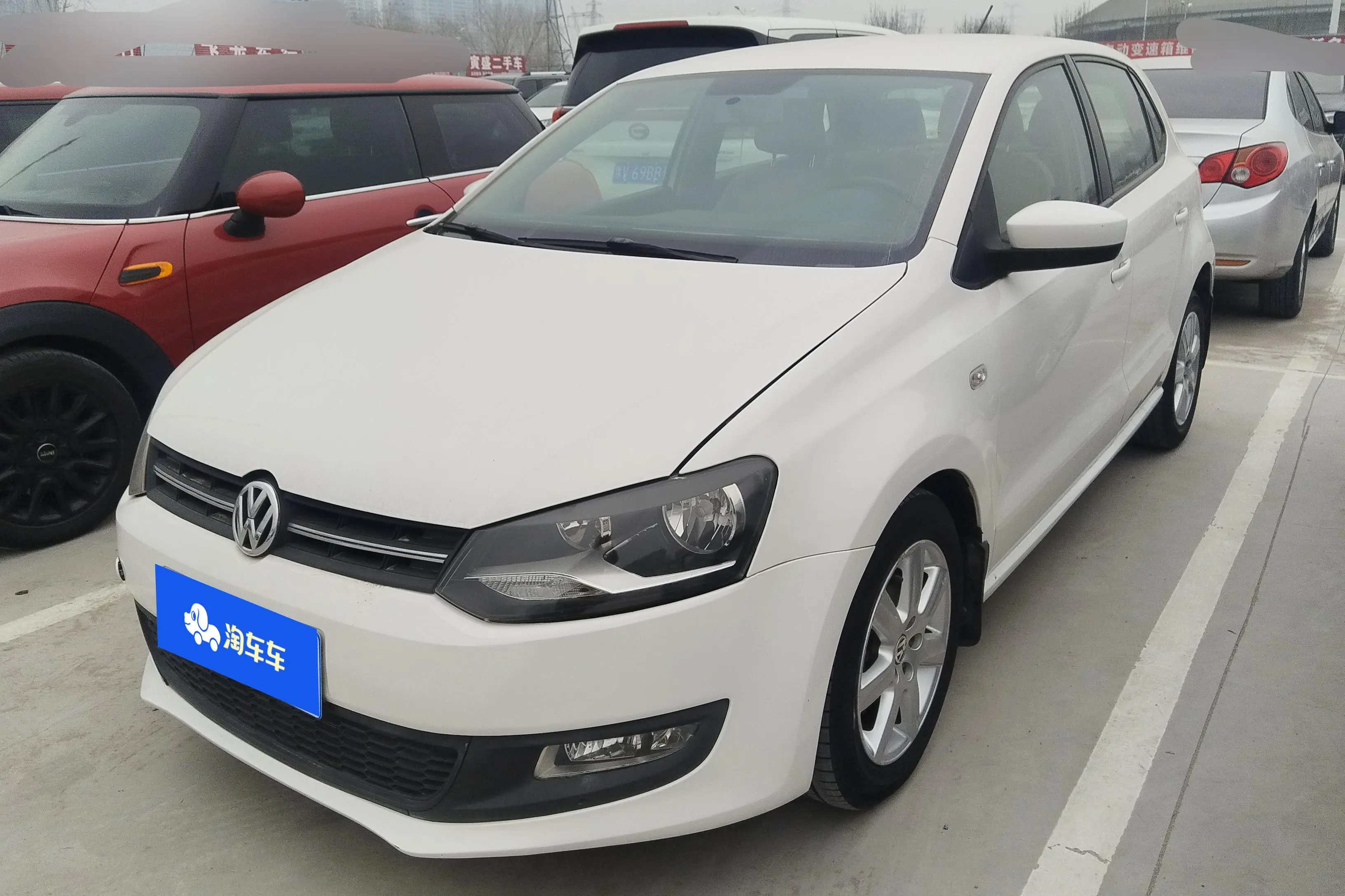 Volkswagen Polo  из Китая