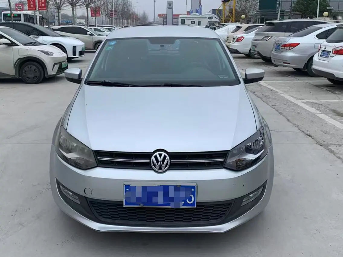 Volkswagen Polo  из Китая