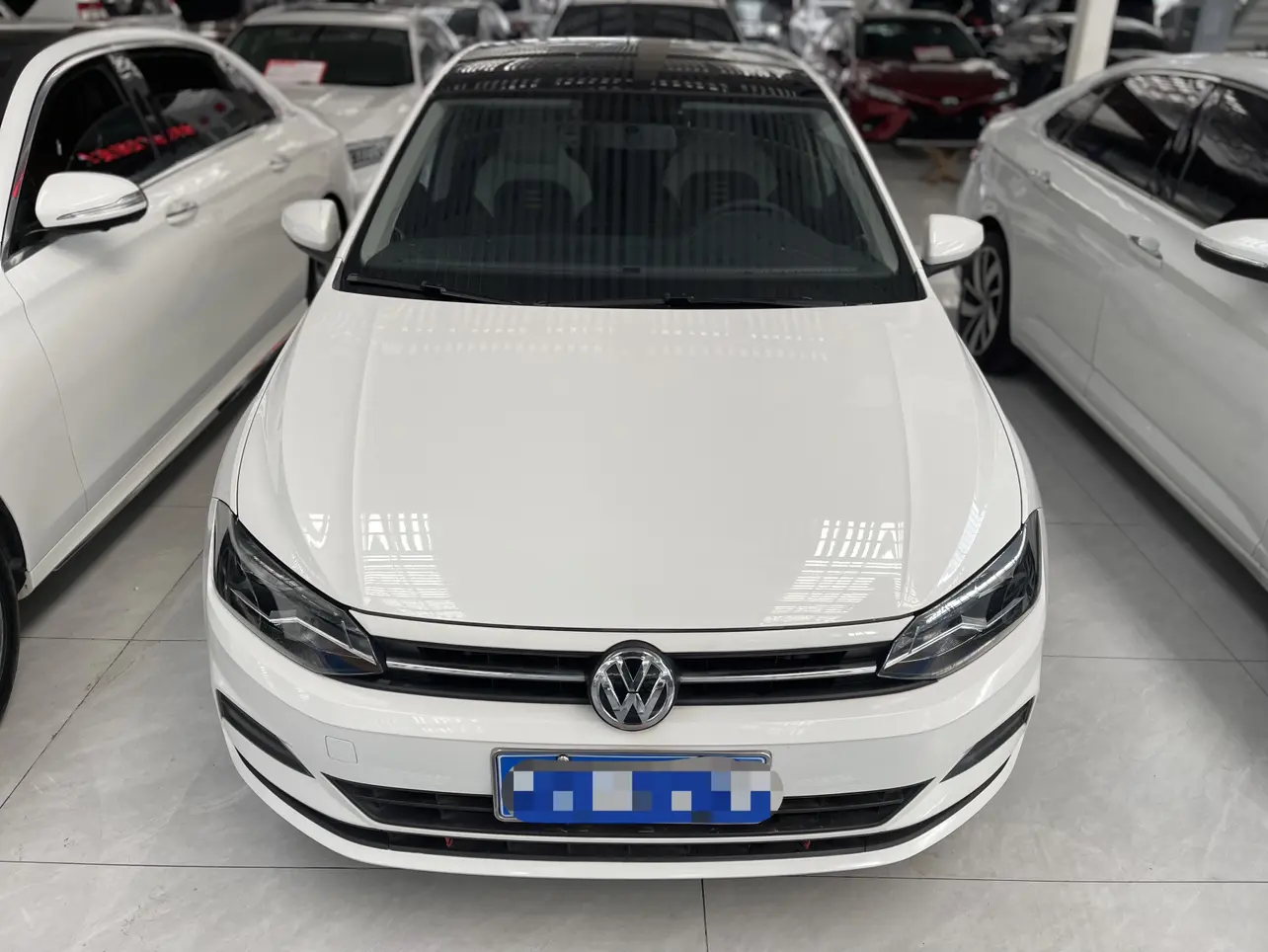 Volkswagen Polo  из Китая