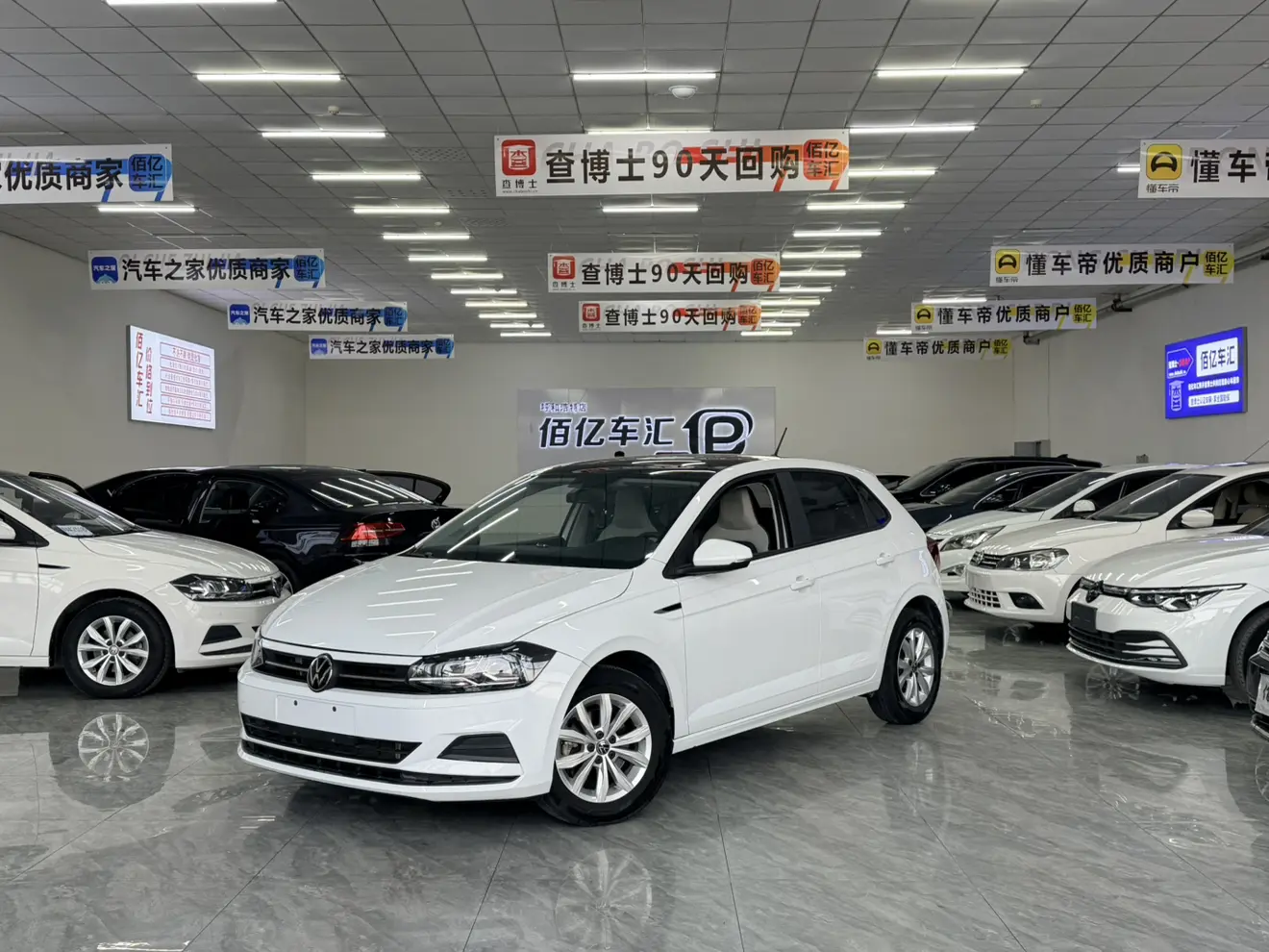 Volkswagen Polo  из Китая