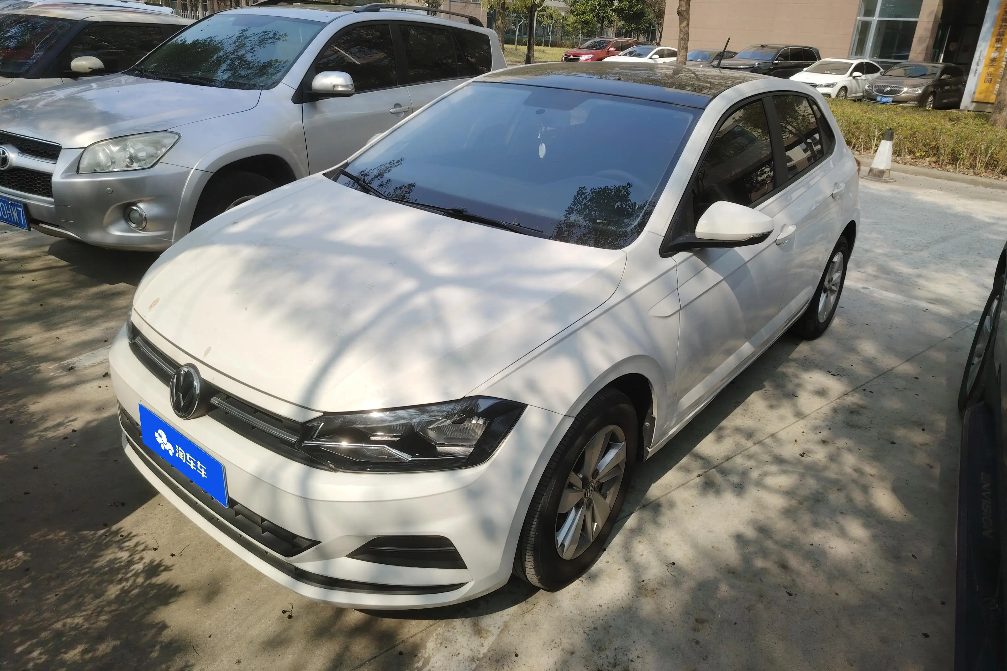 Volkswagen Polo  из Китая