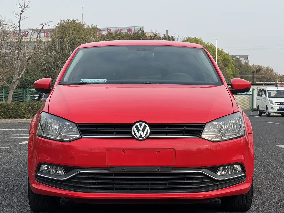 Volkswagen Polo  из Китая