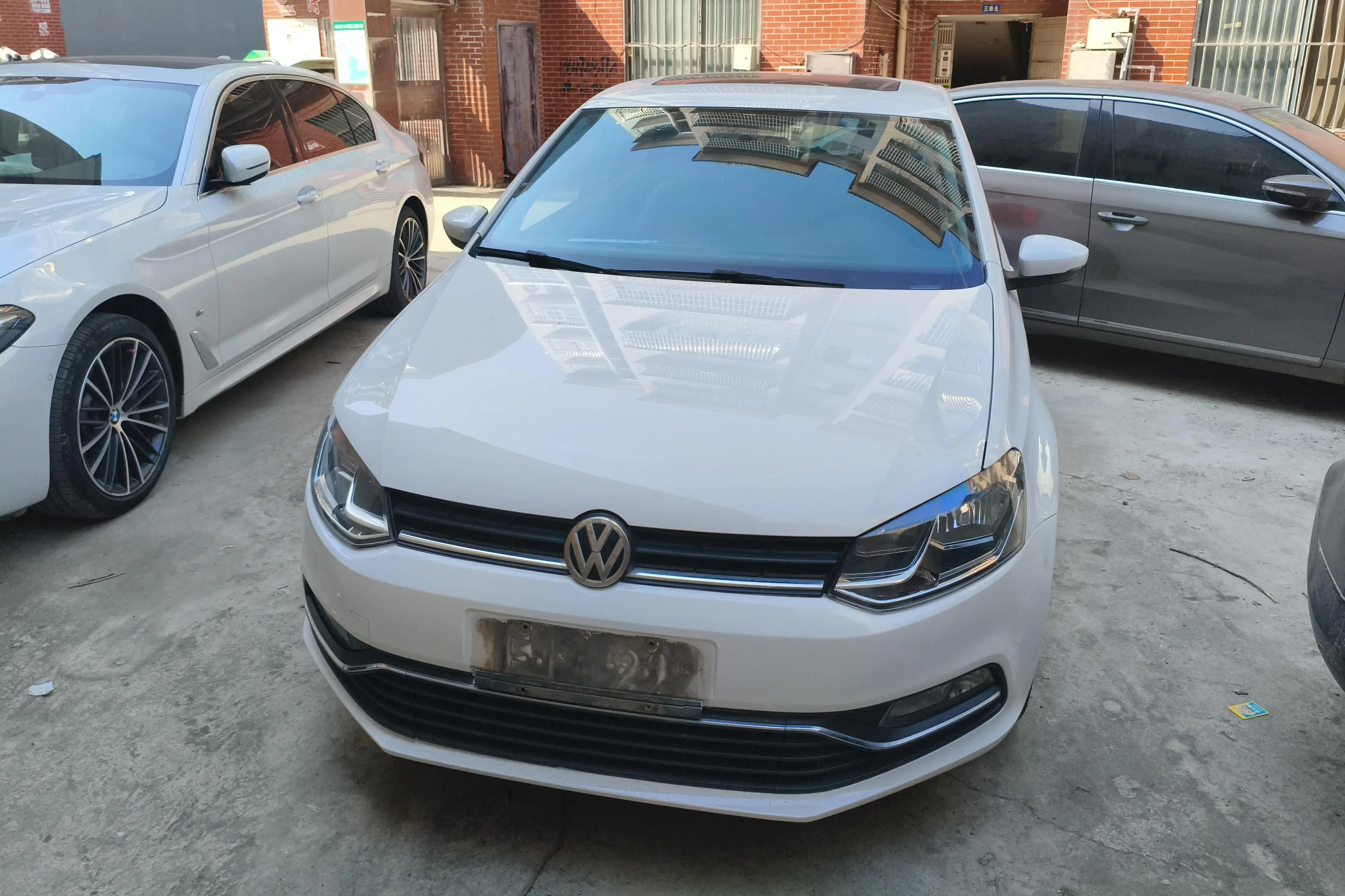 Volkswagen Polo  из Китая