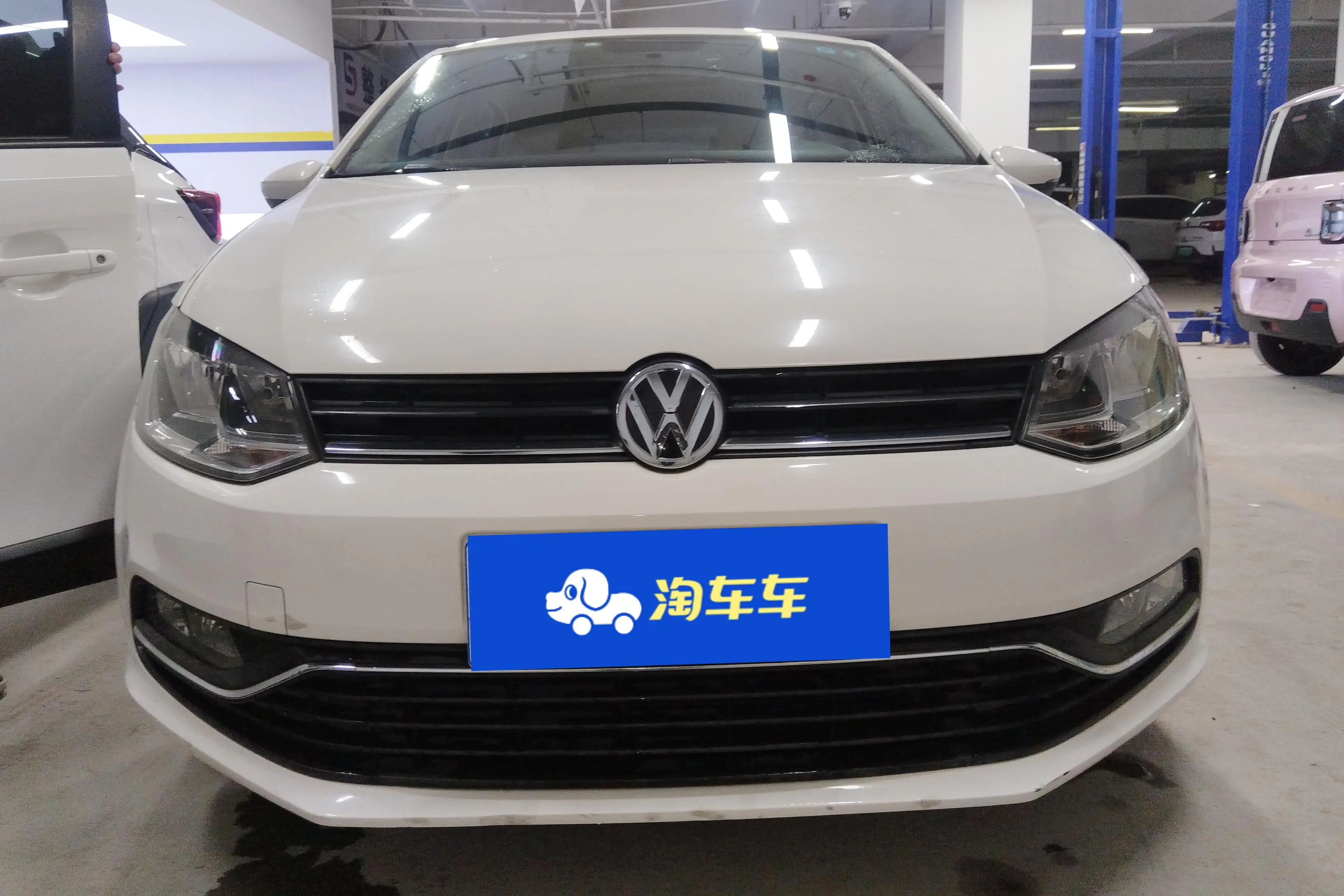 Volkswagen Polo  из Китая