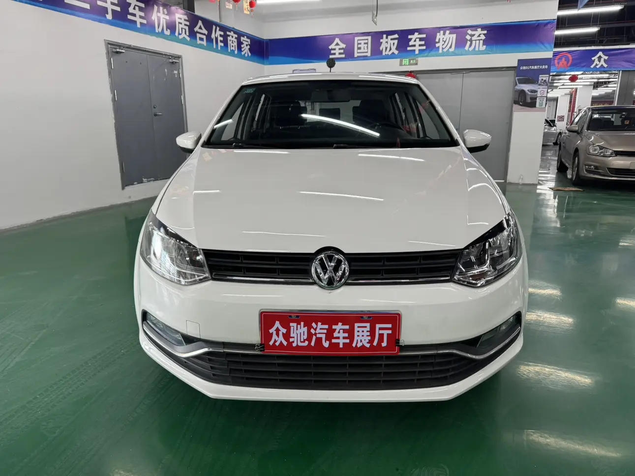 Volkswagen Polo  из Китая