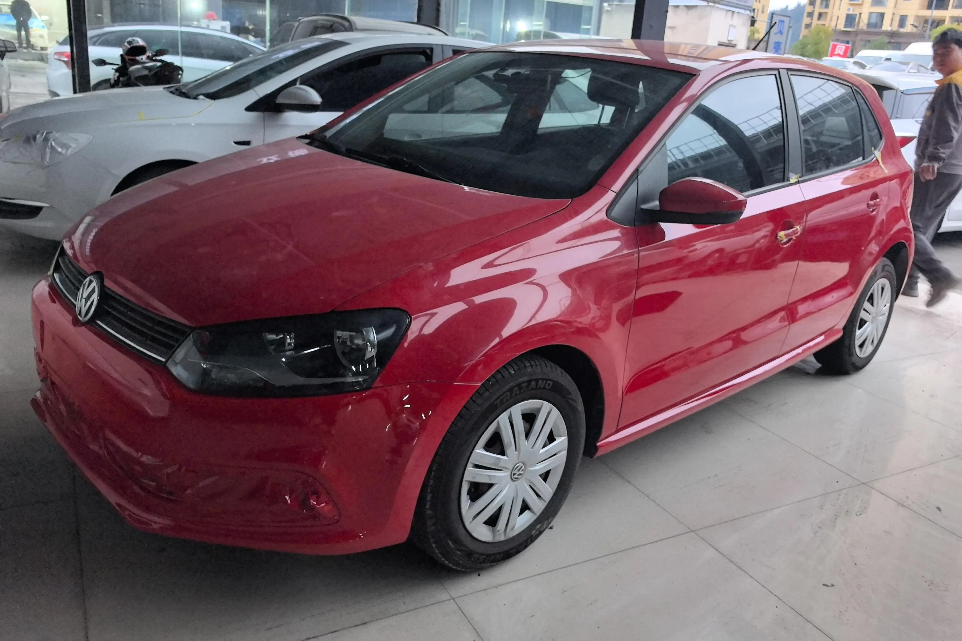 Volkswagen Polo  из Китая