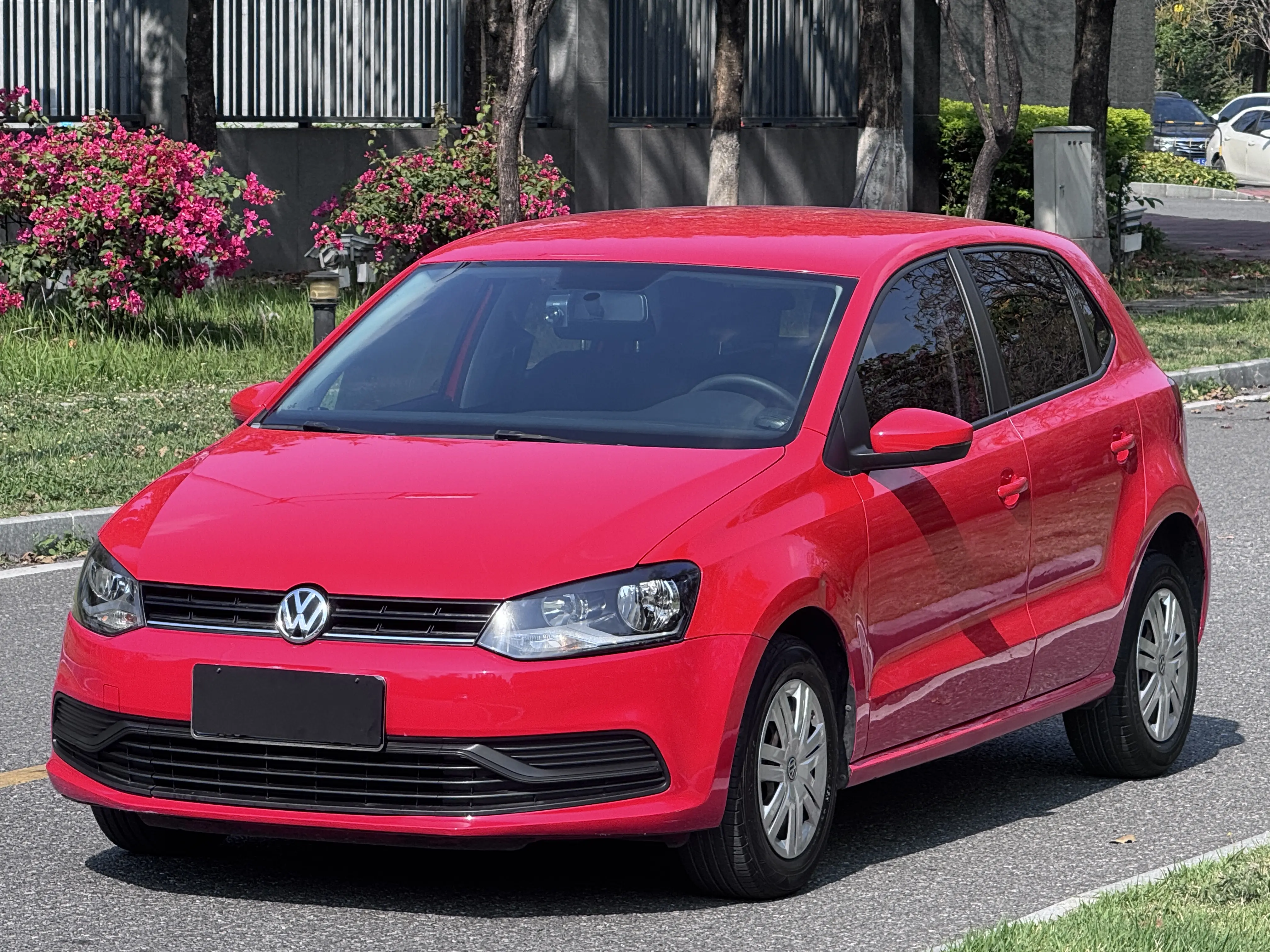 Volkswagen Polo  из Китая